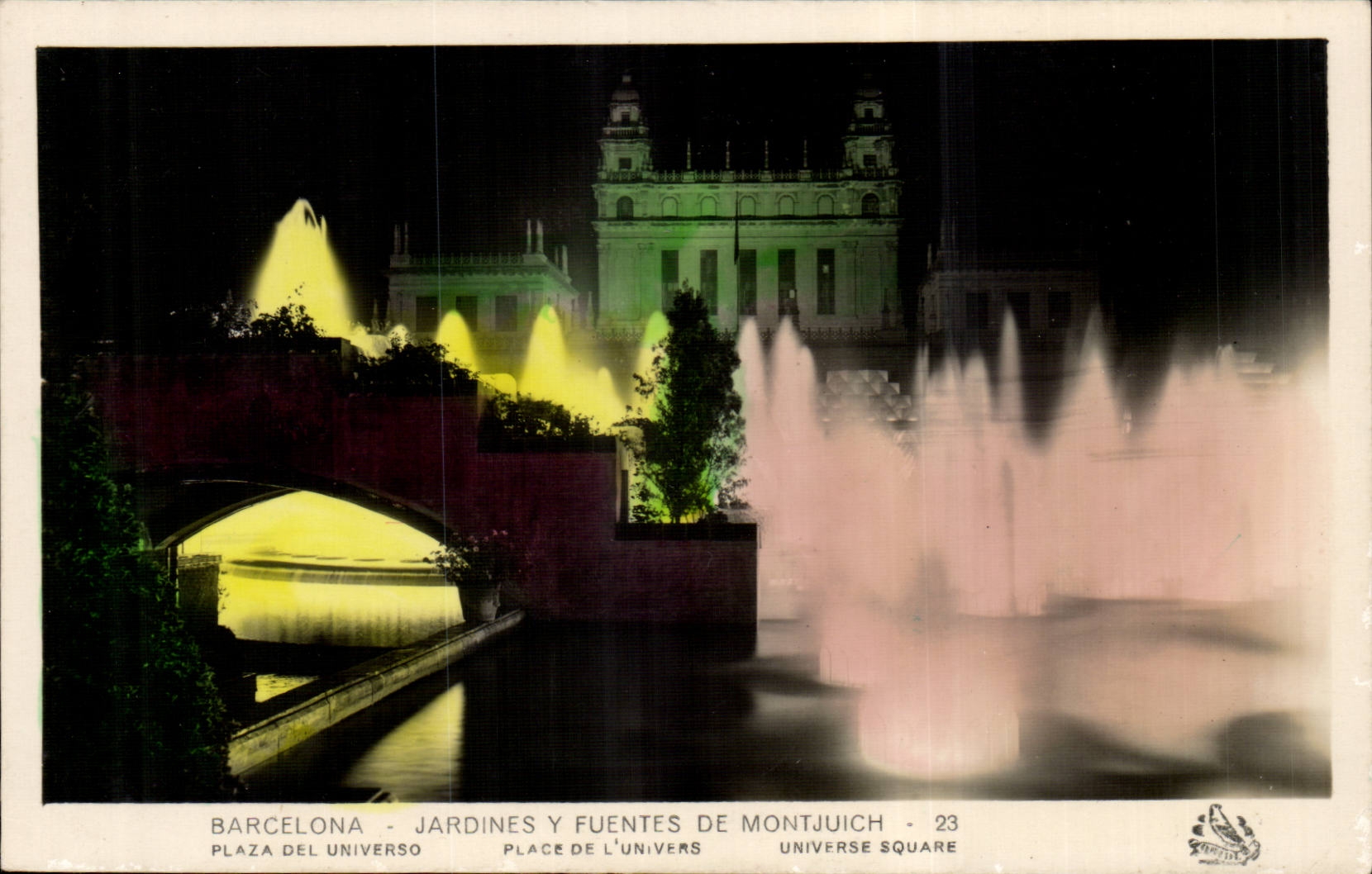 Spain Spain Espana CPA Barcelona Garden there fuentes of Montjuich