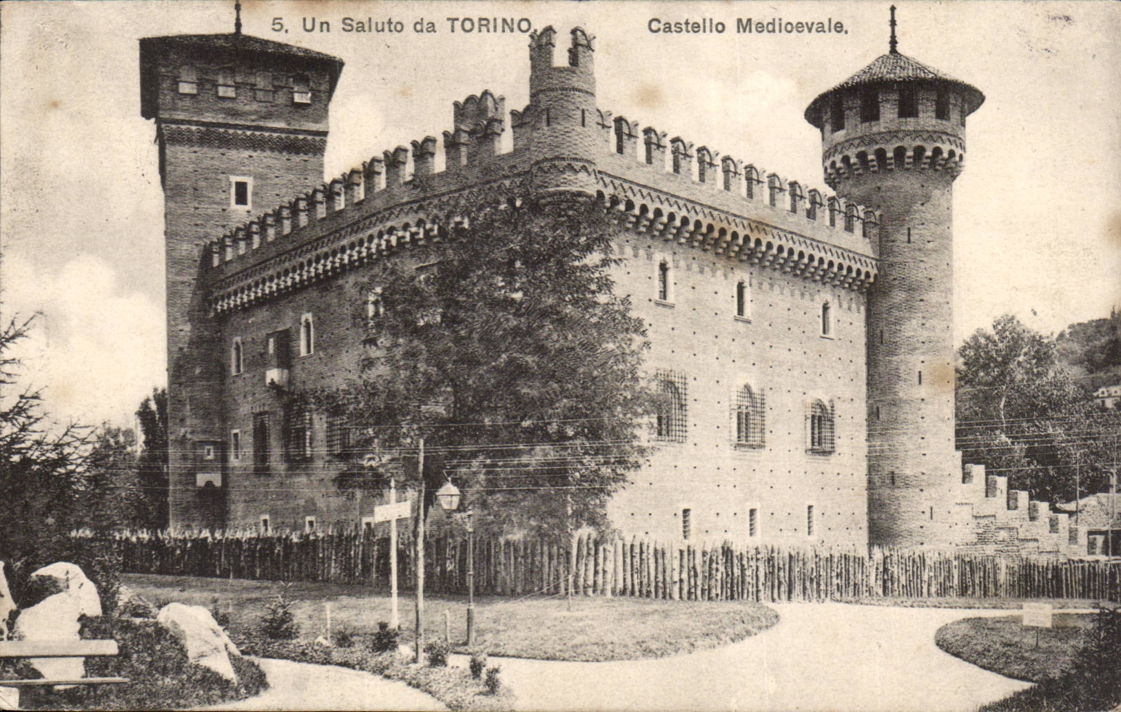 Italia - Italie - Italy Torino - Turin - Un Saluto da Torino - Castello Medioevale - CPA