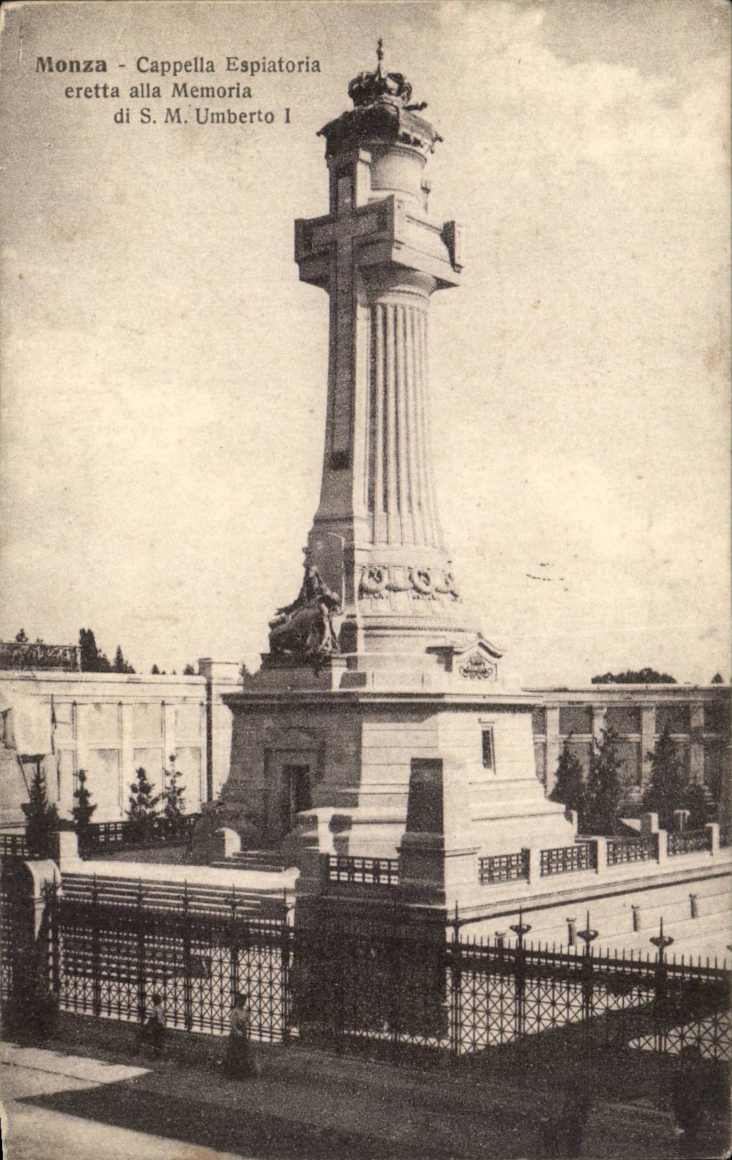 Italien Italien Monza CPA CAppella Espiatoria eretta ging Memoria di S m Umberto