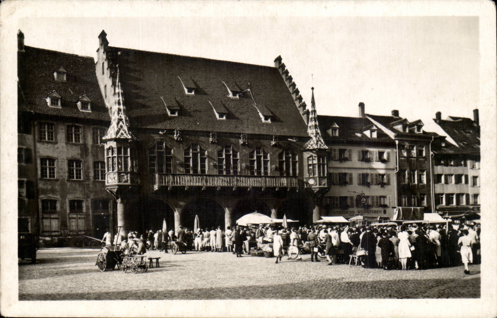 Allemagne Freiburg im Breisgau CPA Munsterplatz & Kaufhaus