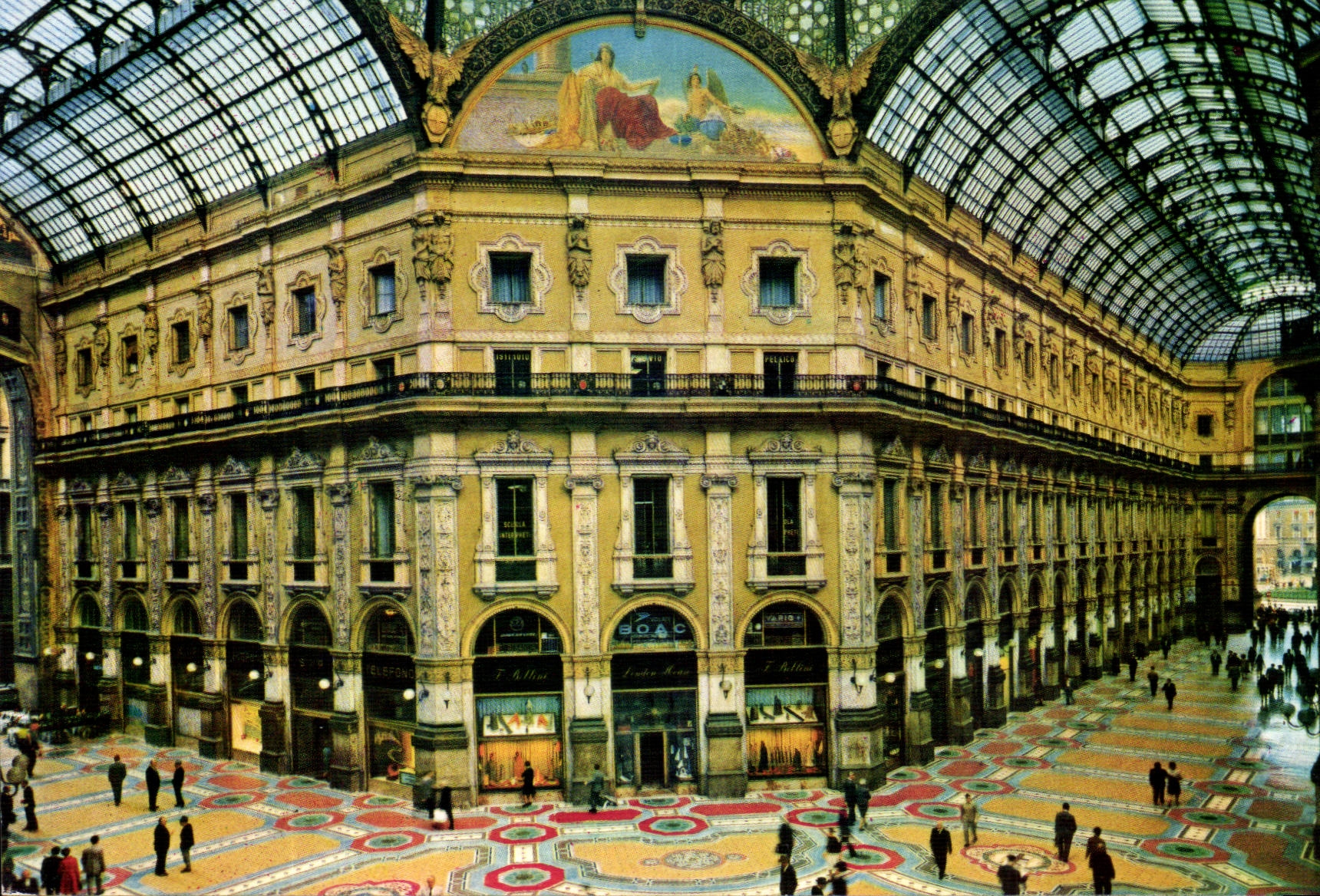 Italy Italia Milano MODERN CARD Galleria Vittorio Emanuele