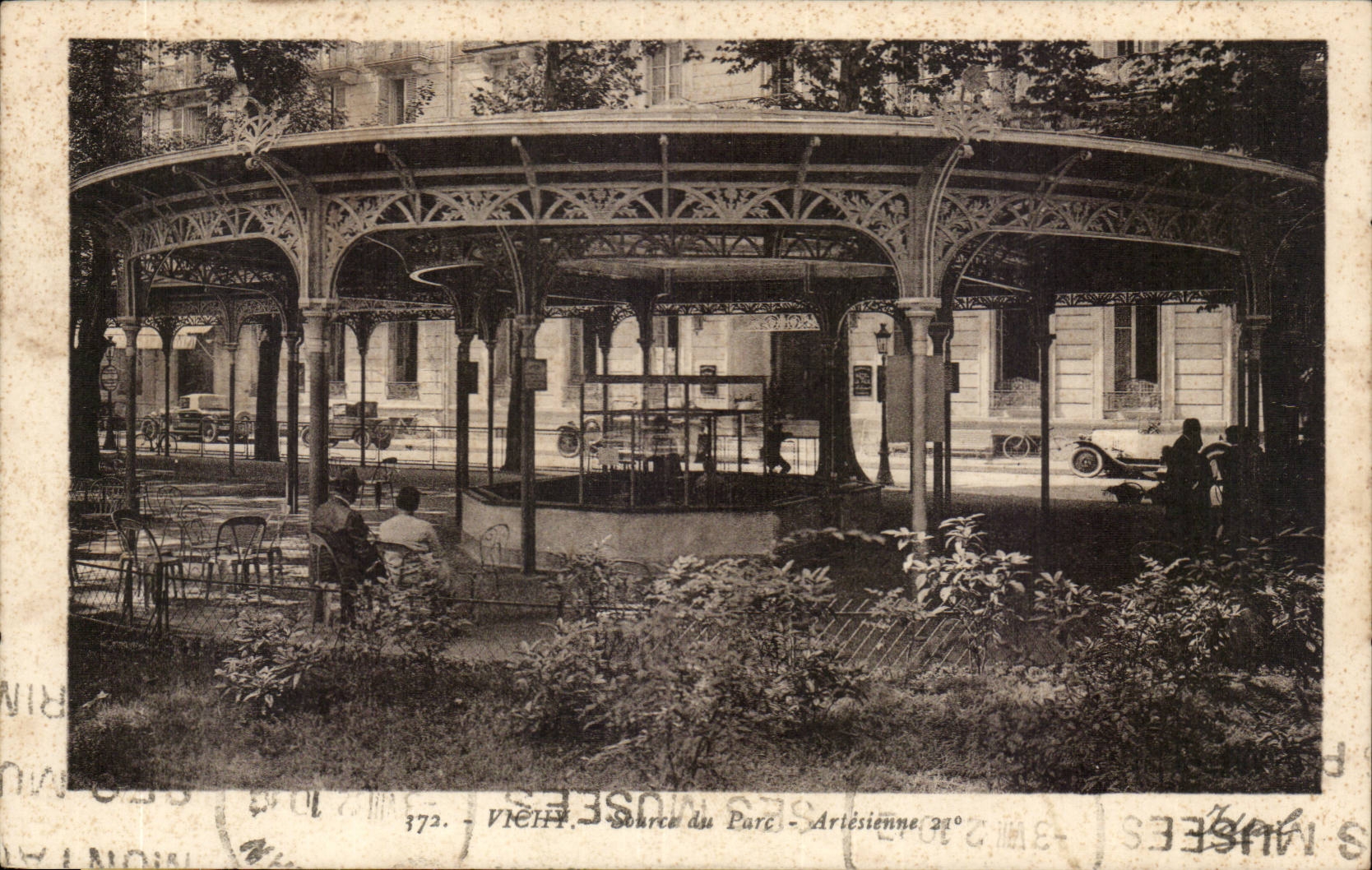 Vichy CPA Source du Parc Artesienne