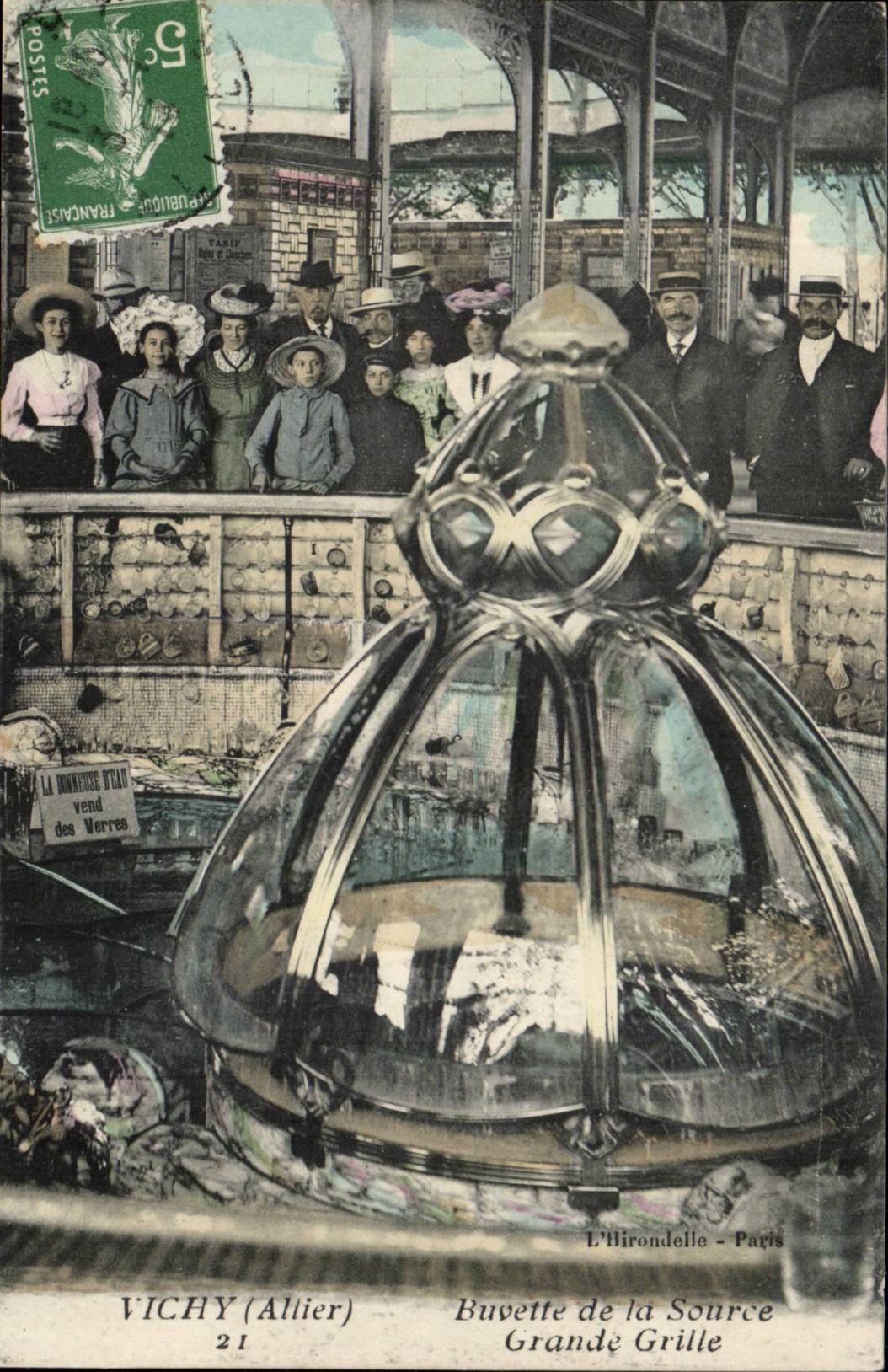 Vichy CPA Buvette de la source Grande grille