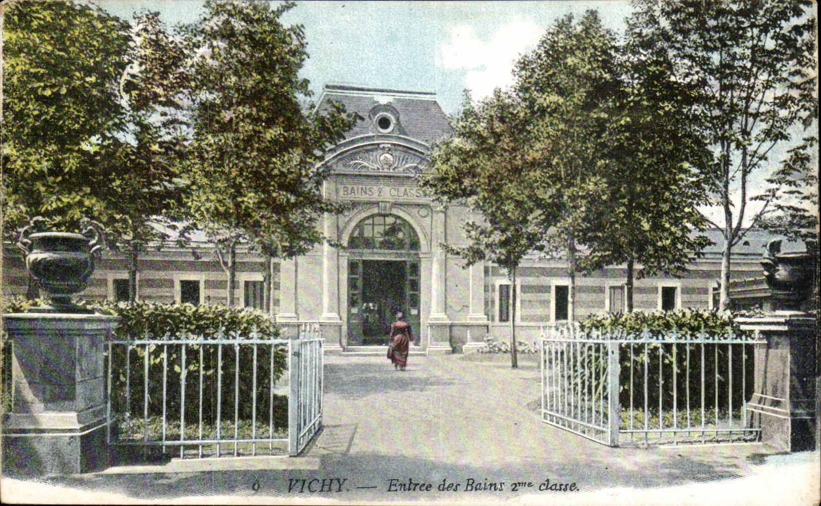 Vichy CPA Entree des bains 2eme classe