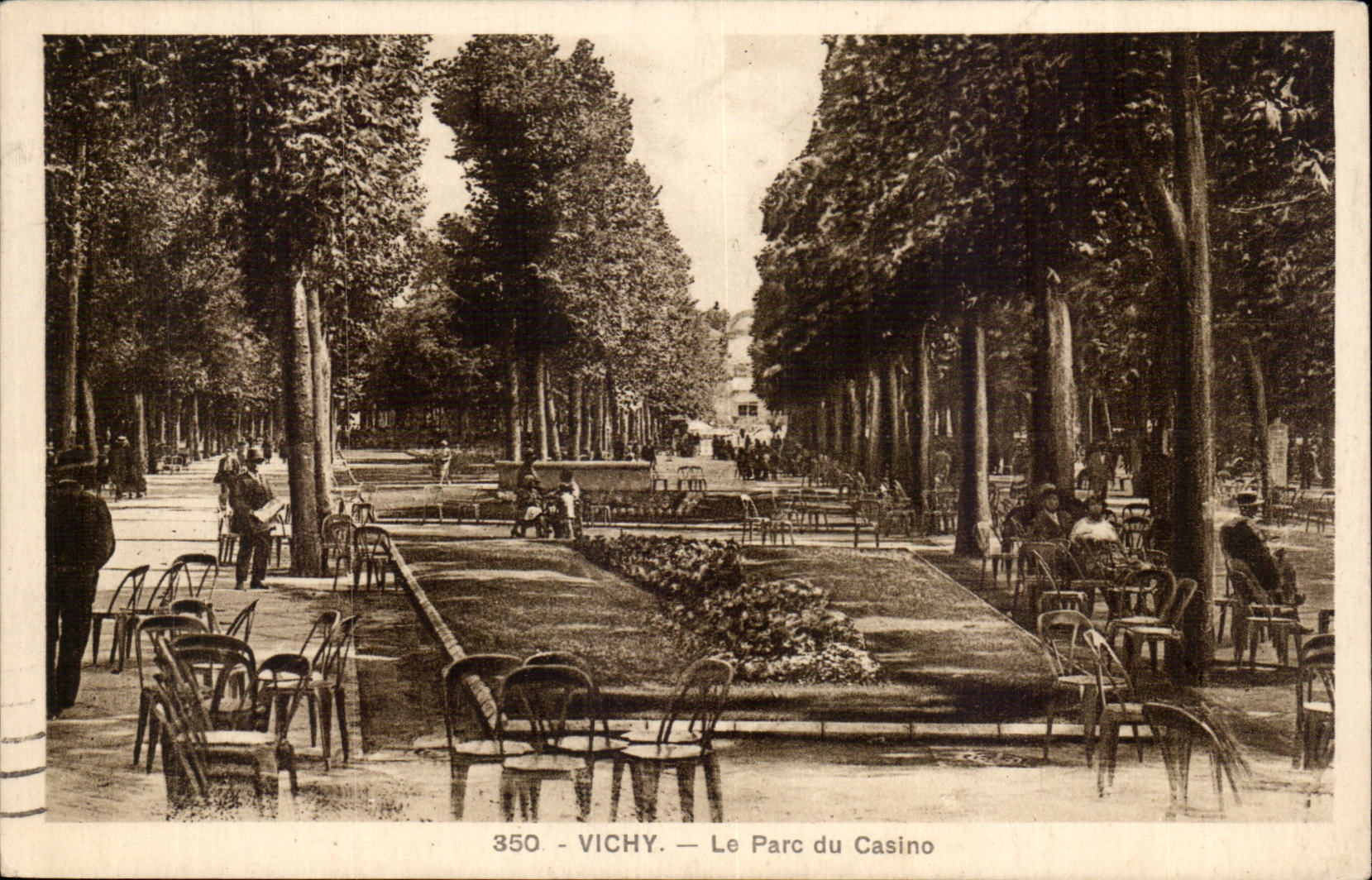 Vichy CPA Le parc du casino