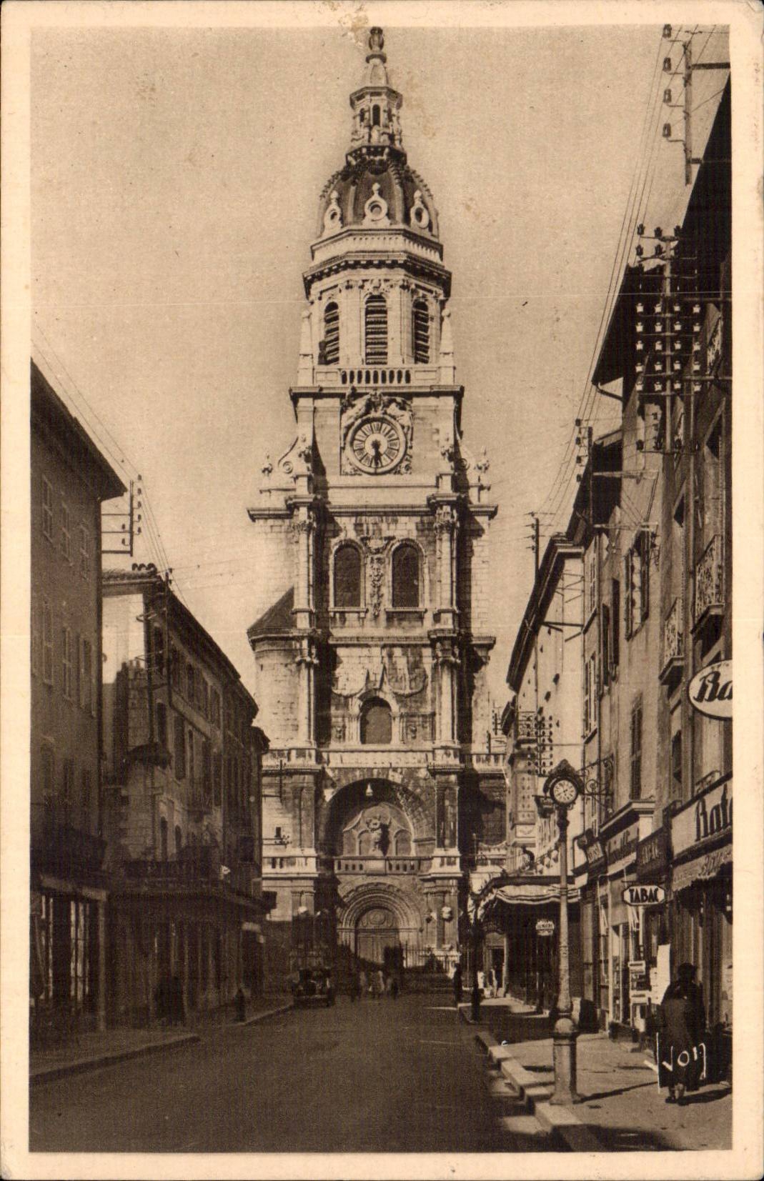 Borough in Bresse CPA Street and Notre Dame church