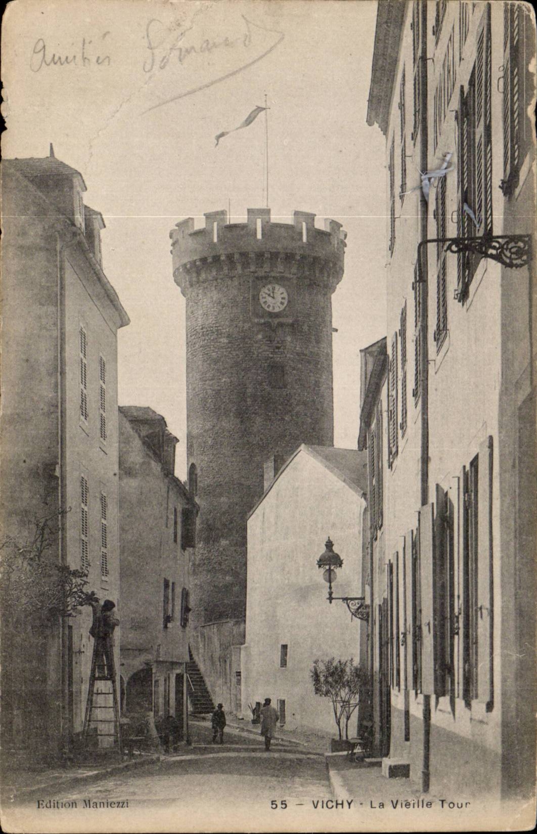 Vichy CPA La vieille tour