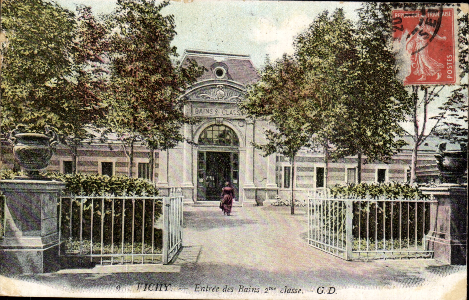 Vichy CPA Entree des bains 2eme classe