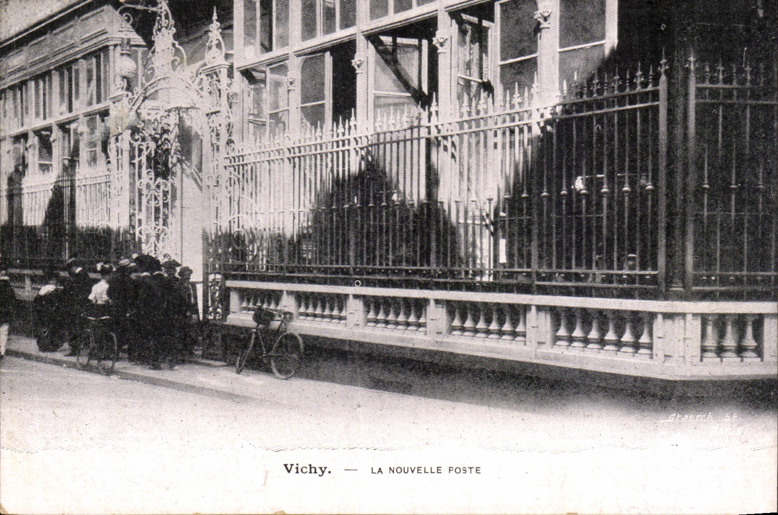 Vichy CPA La nouvelle Poste