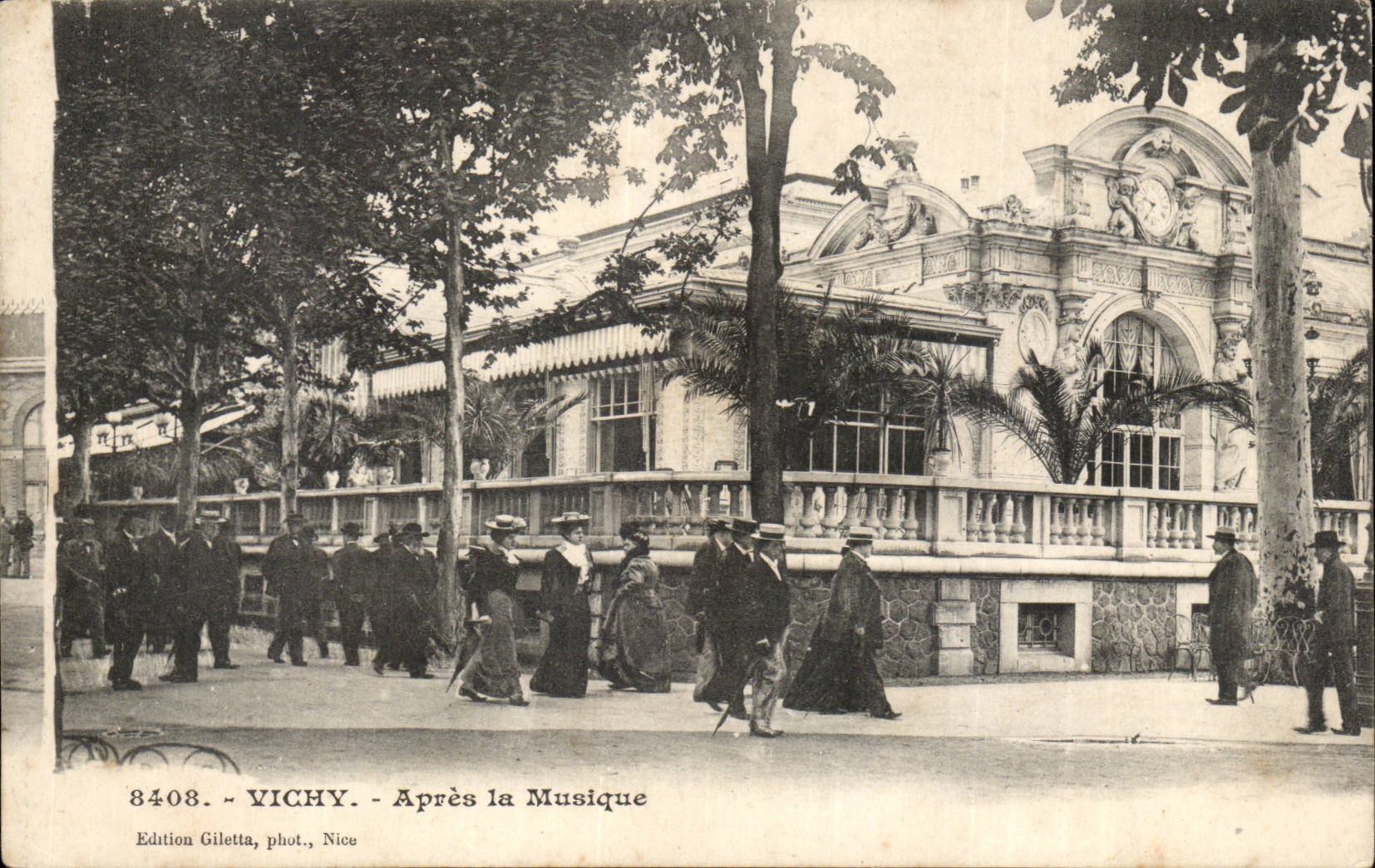 Vichy CPA Apres la musique