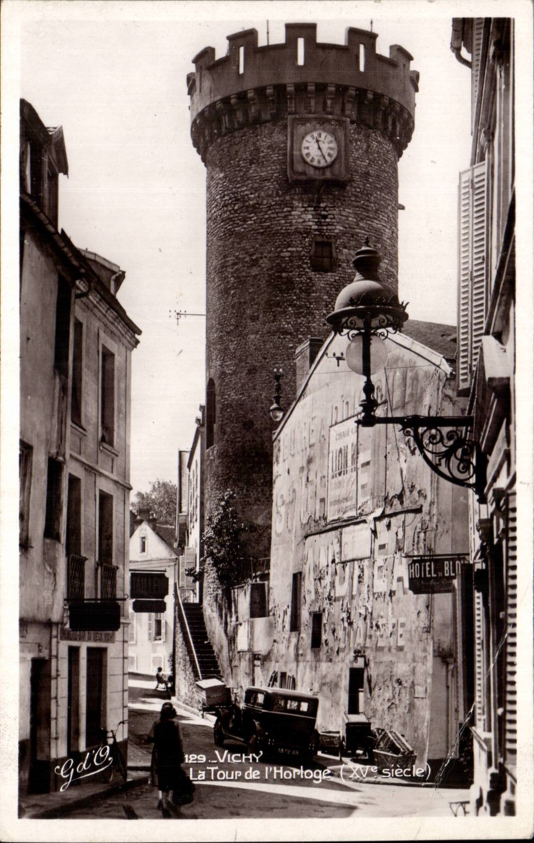 Vichy CPA La tour de l'horloge 