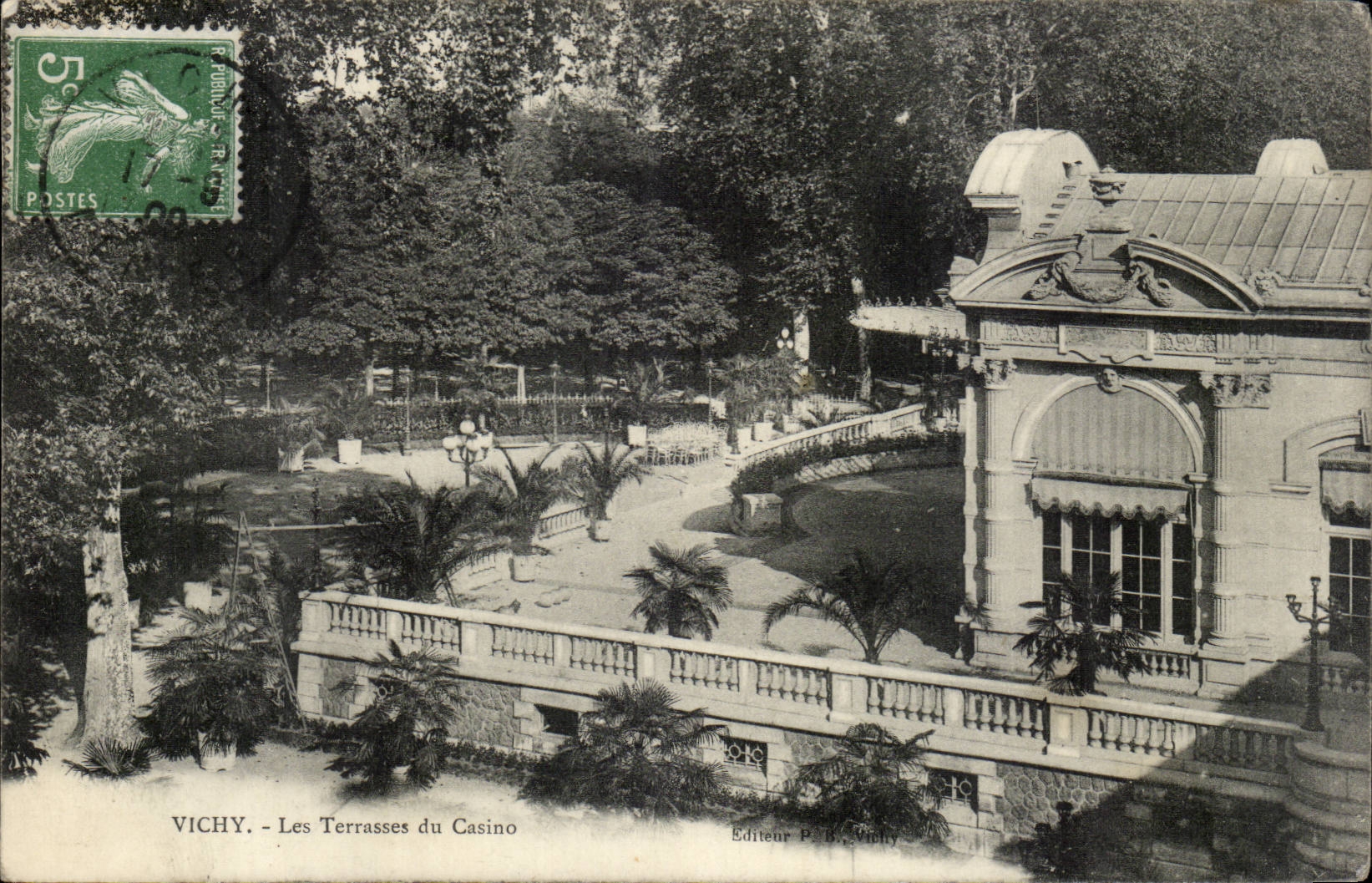 Vichy - Les Terrasses du Casino - CPA 