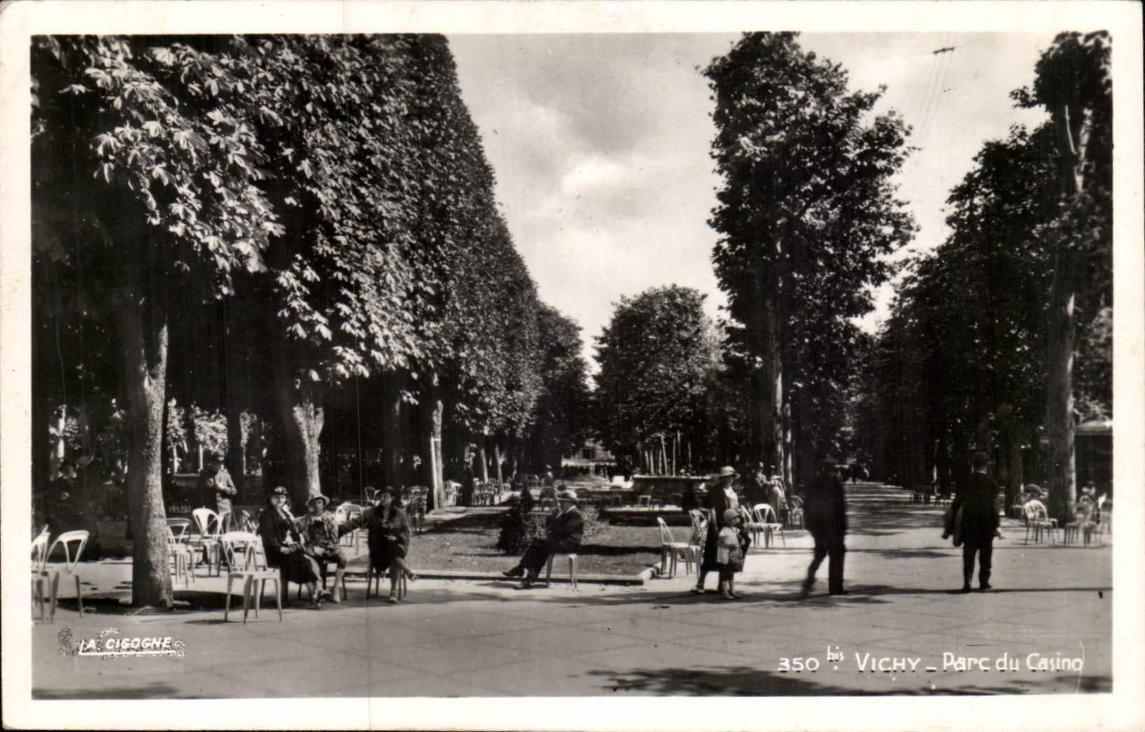 Vichy - Parc du Casino - CPA 