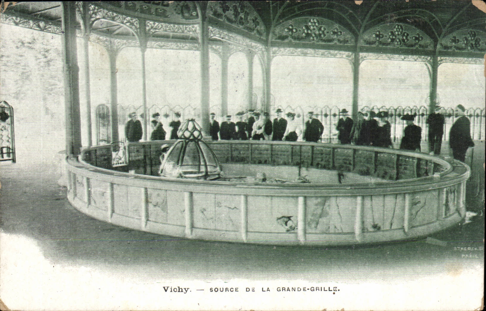 Vichy - Source de la Grande Grille - CPA 