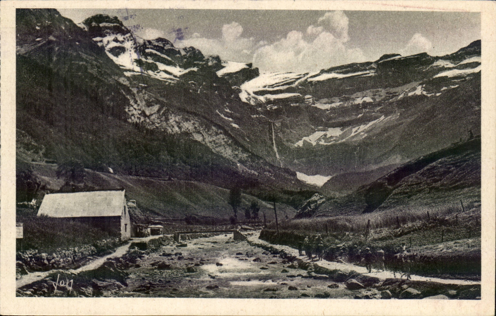 Gavarnie CPA the circus and Gave