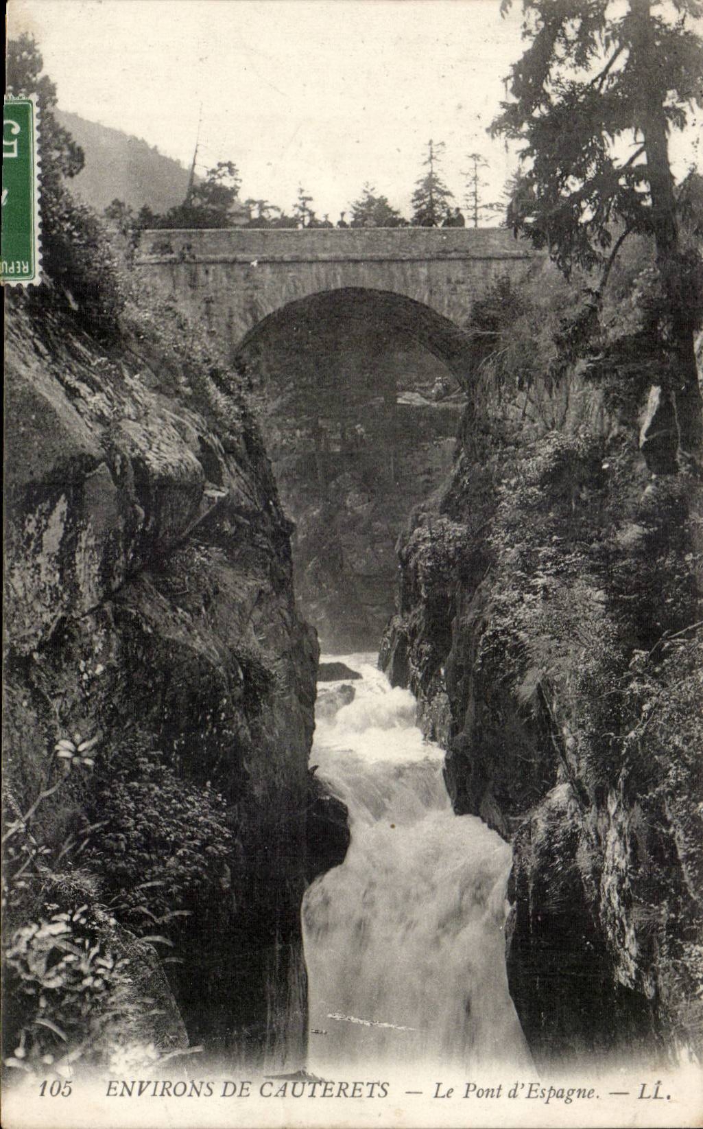 Surroundings of Cauterets CPA the bridge of Spain