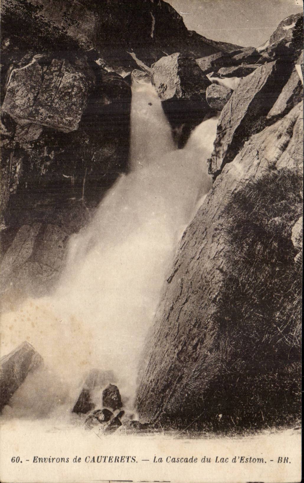 Surroundings of CAuterets CPA Cascade of the Lake Estom