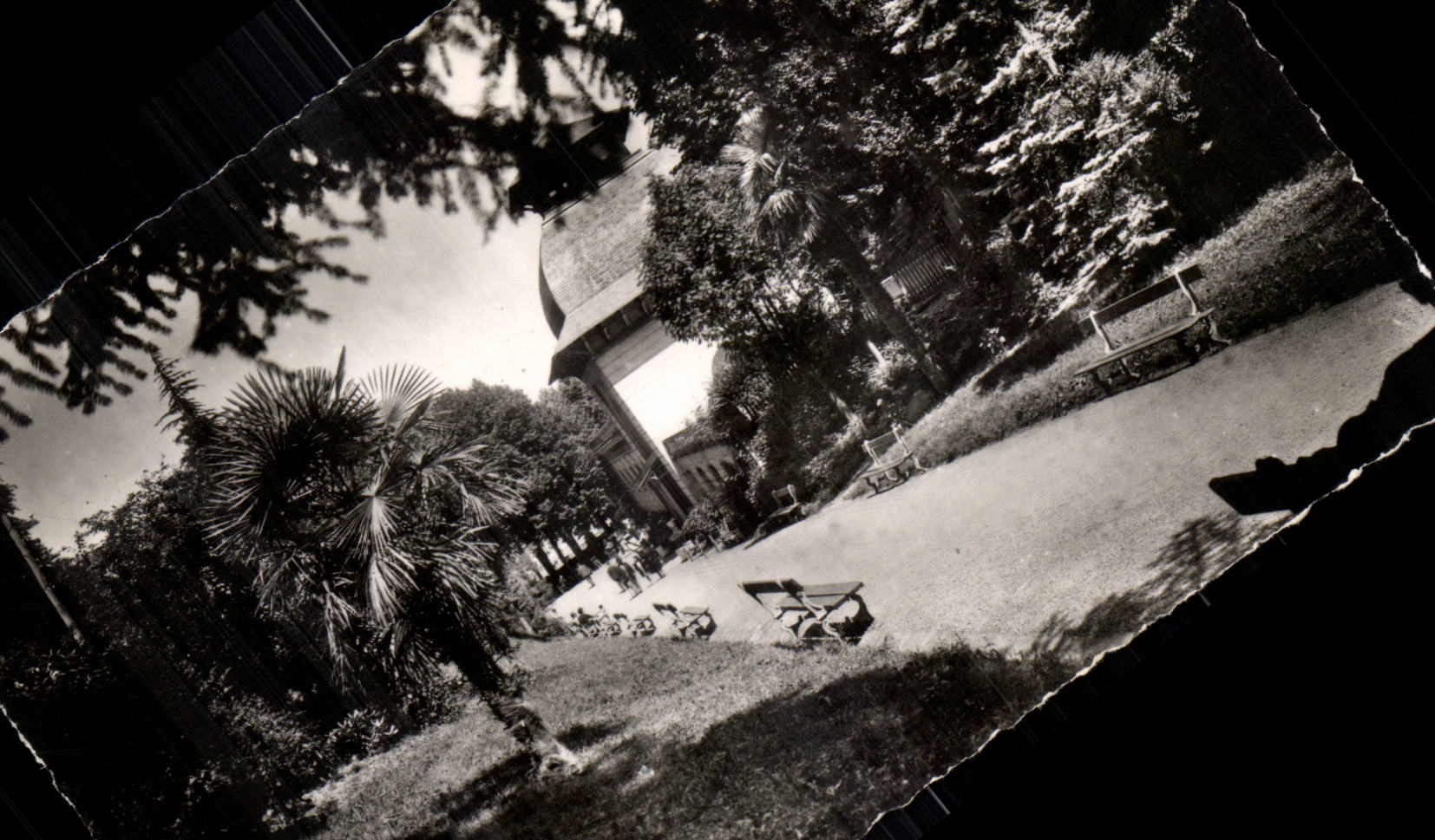 Capvern les Bains CPA the park the refreshment bar of the hydropathic establishment