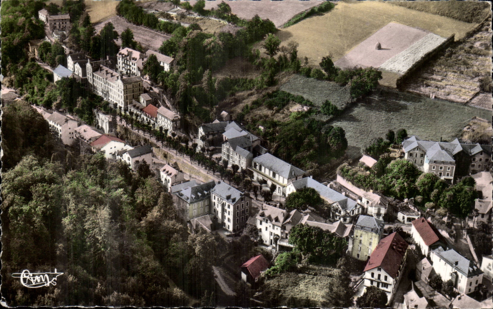 CApvern les Bains CPA View