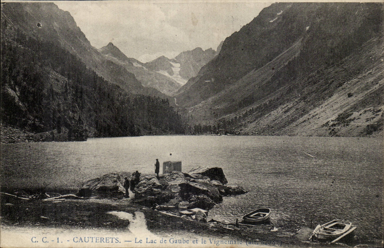 cauterets CPA the Lake Gaube and Vignemale