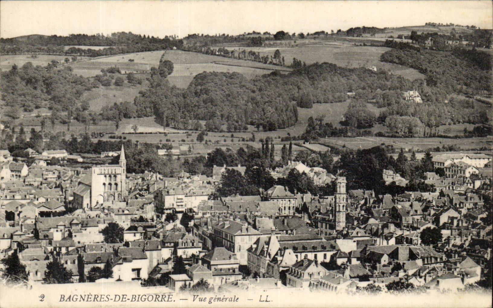 Bagneres de Bigorre - View - CPA