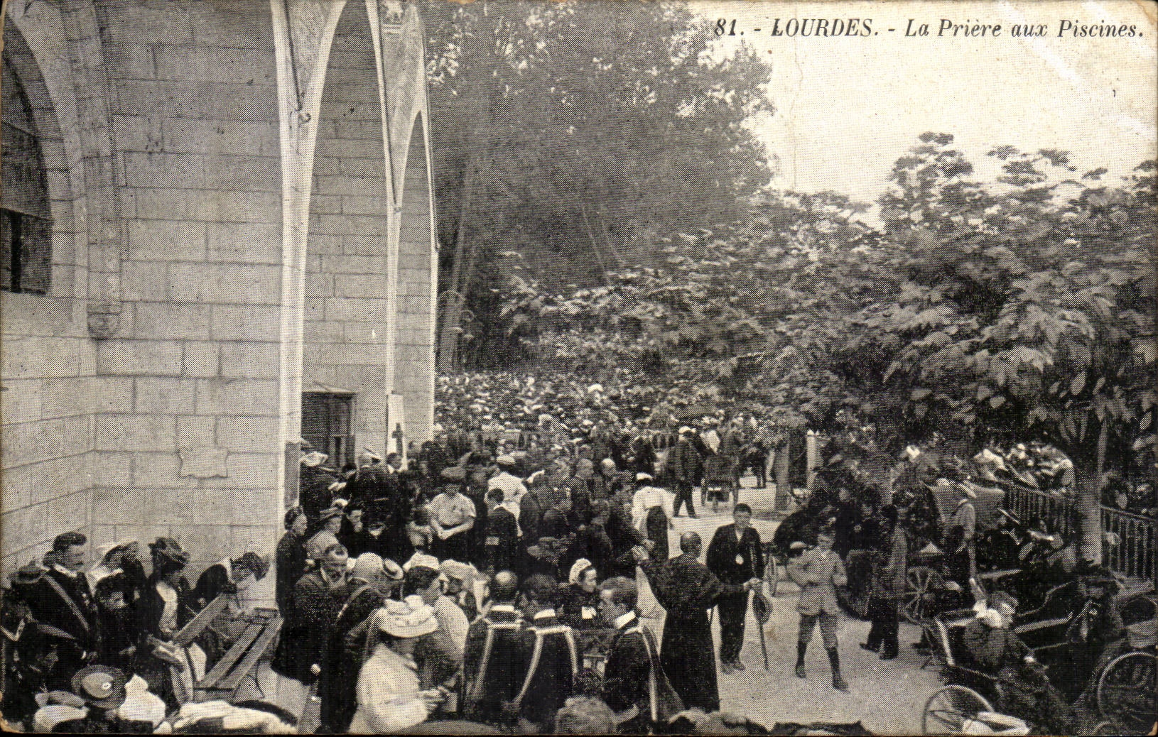 CPA Lourdes the prayer with the swimming pools