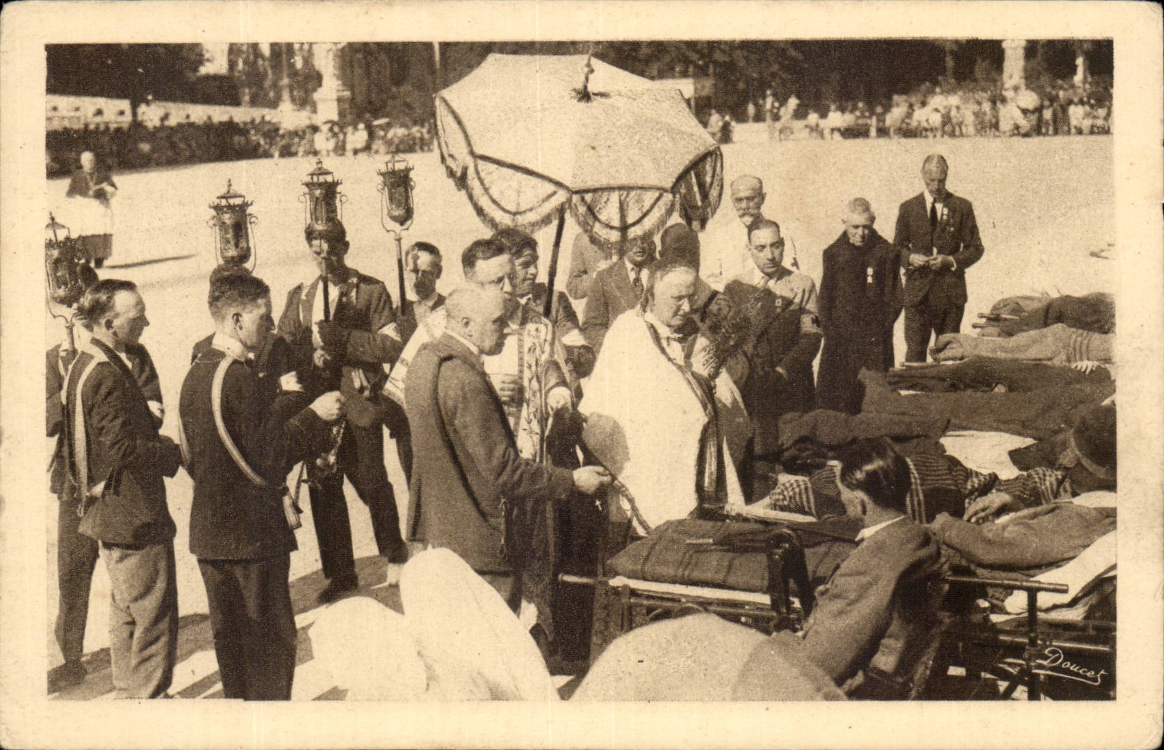 CPA Lourdes the blessing of the patients