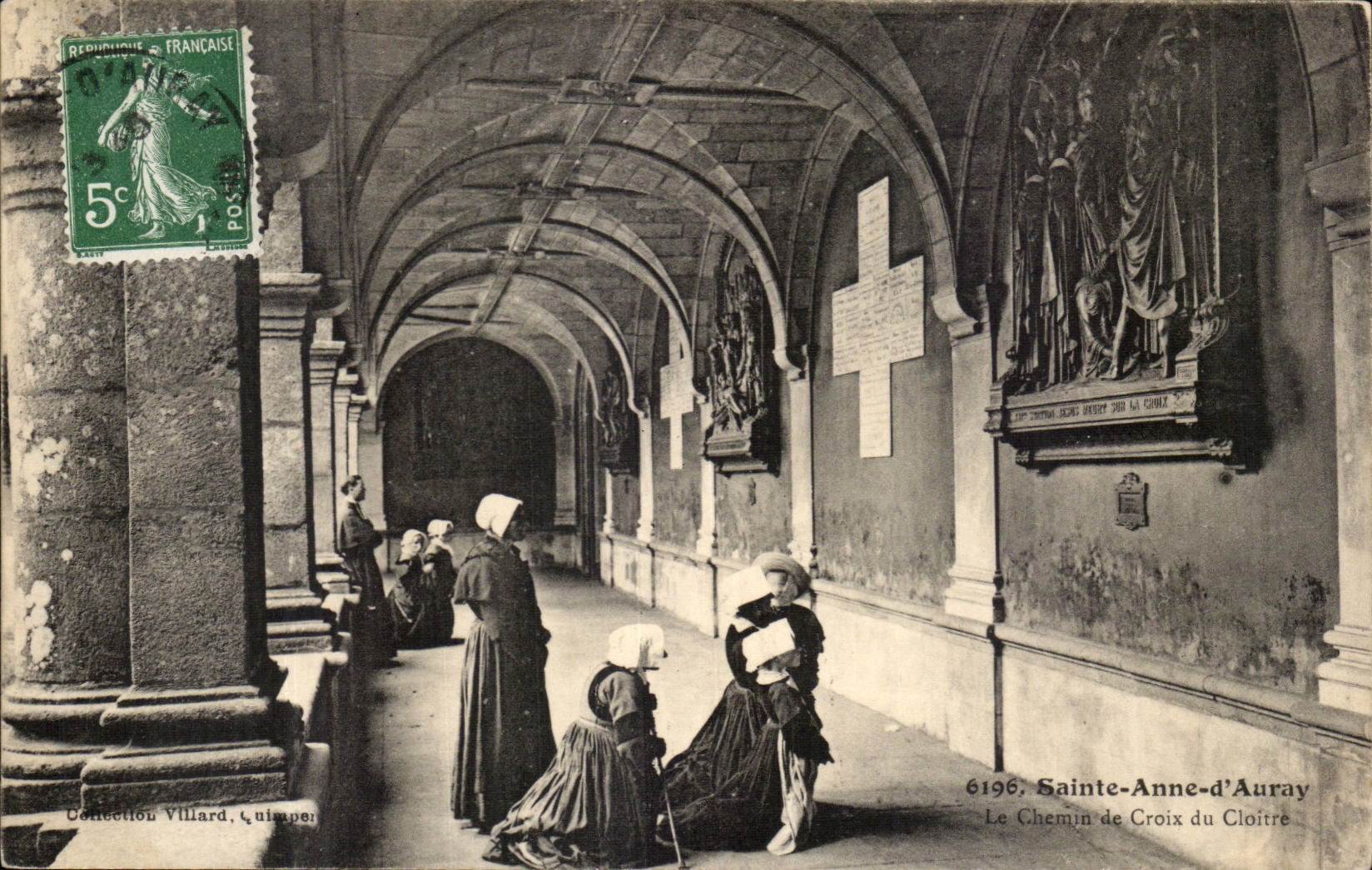 Saint Anne d' Auvray CPA the way of Cross of the cloister