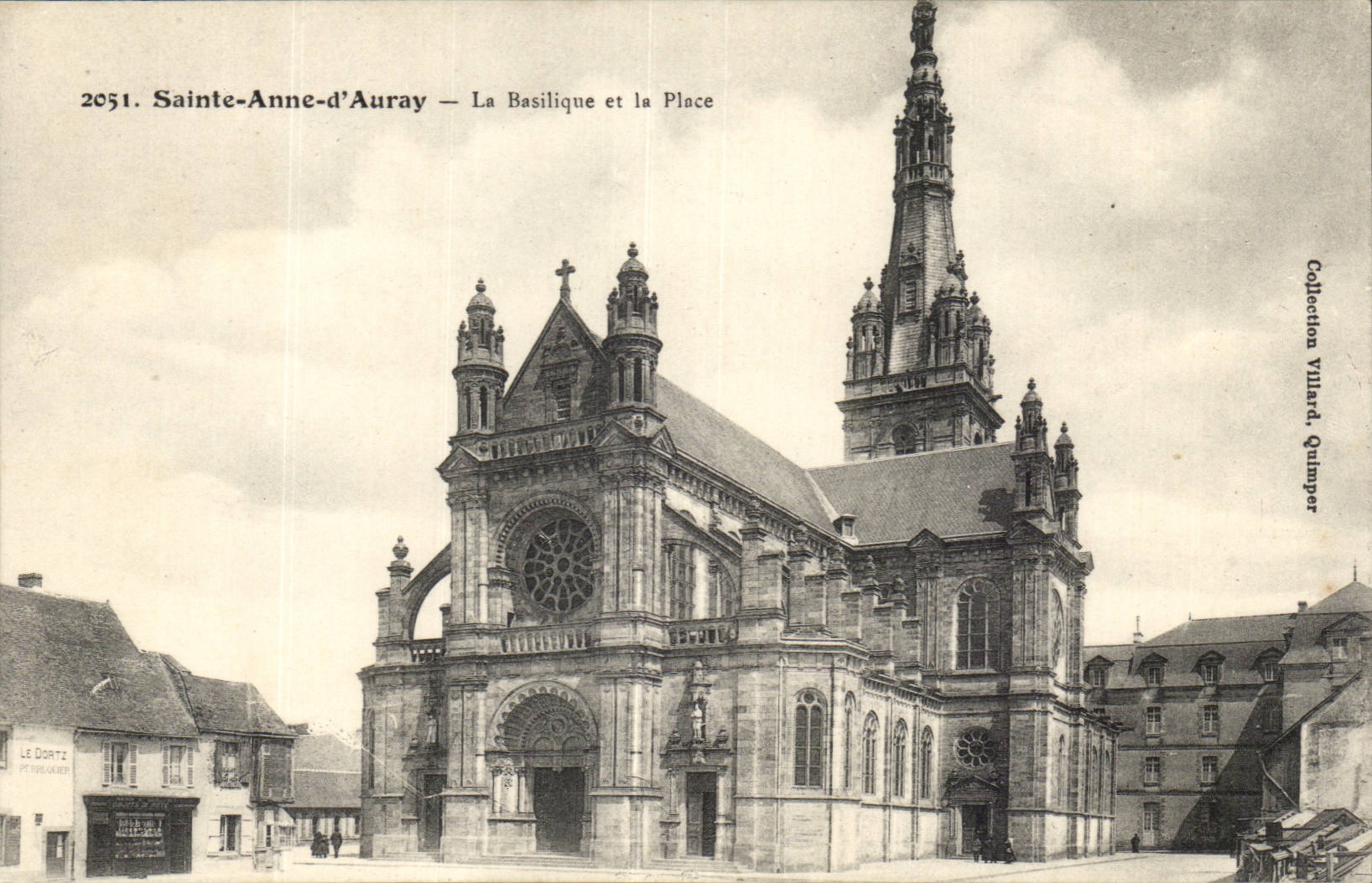 Saint Anne d' Auvray CPA the basilica and the place