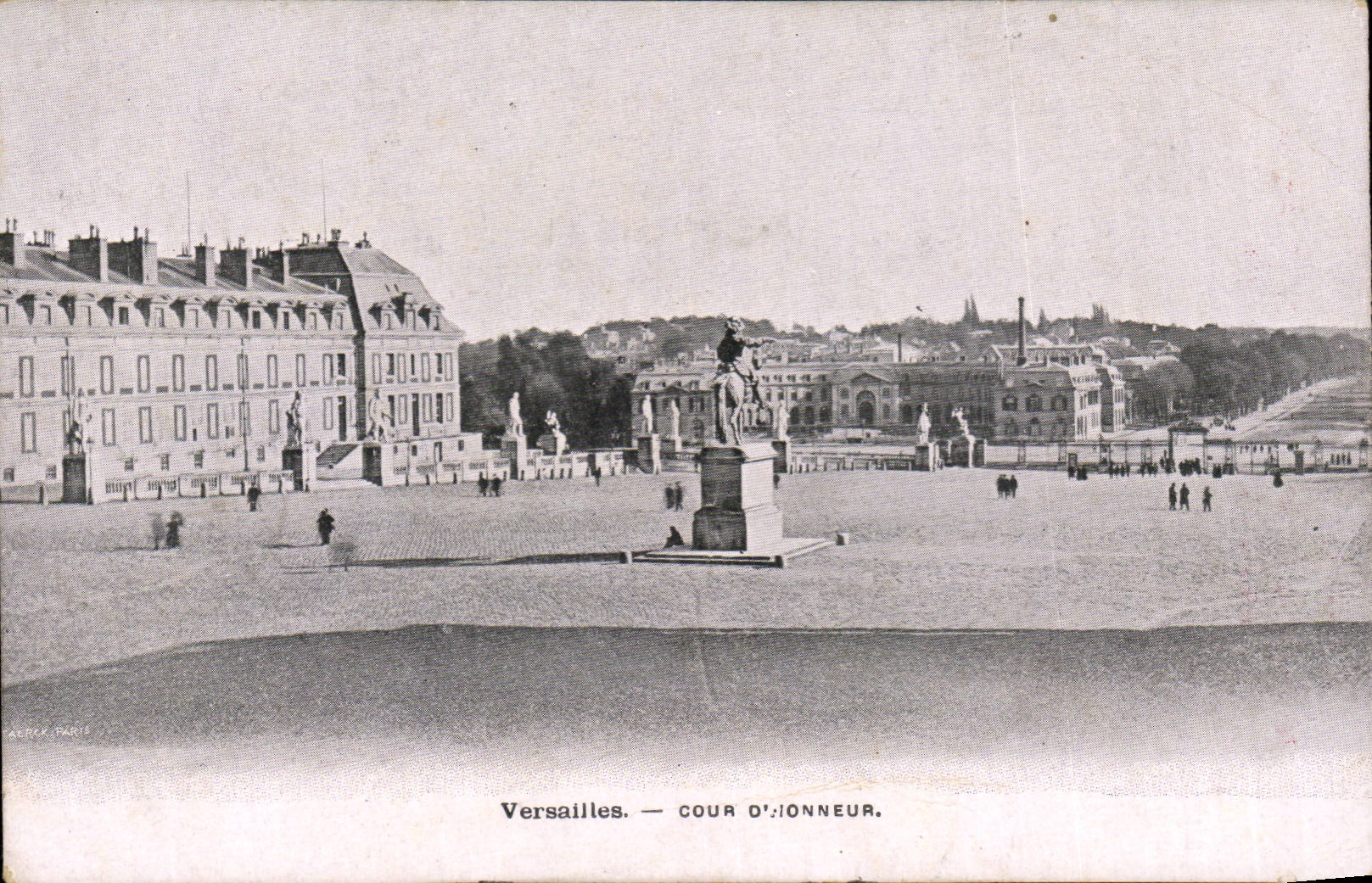 Versailles CPA Main courtyard
