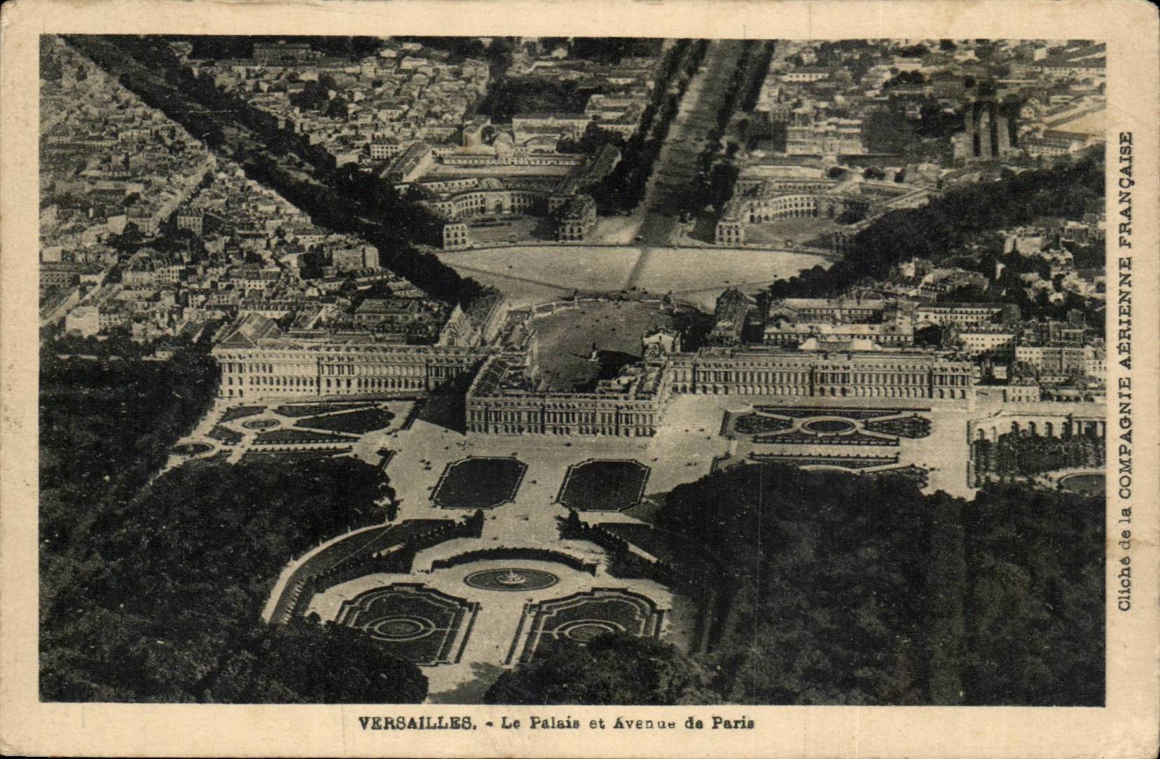 Versailles CPA the palate and the avenue of Paris