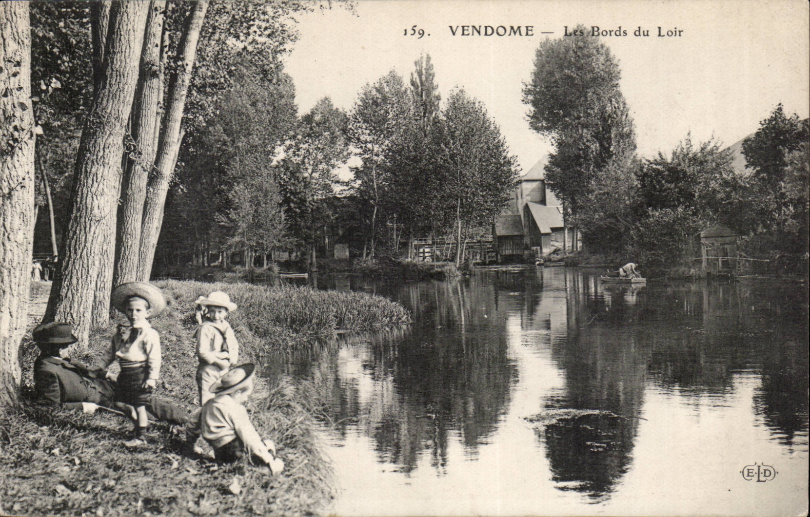 VEndome CPA Les bords du Loir