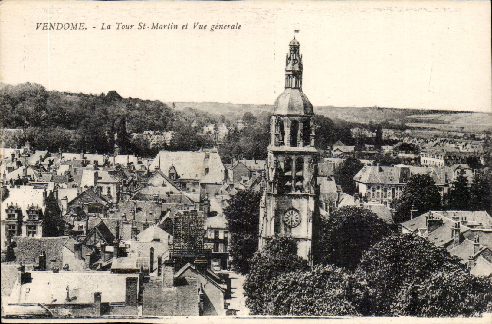 Vendome CPA La tour St Martin et vue generale