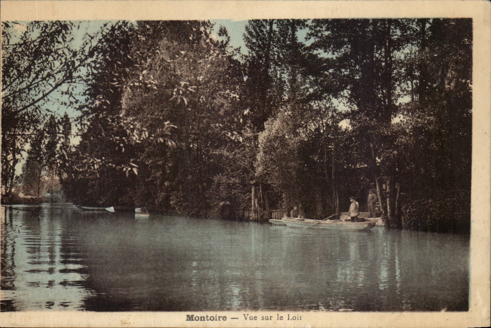 Montoire CPA Vue sur le Loir
