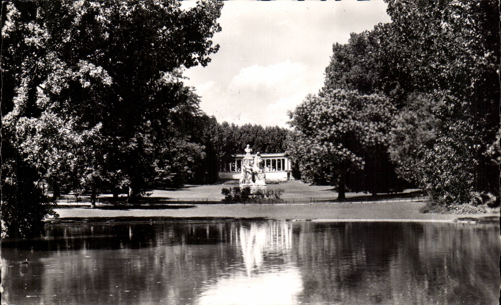 Montpellier CPA Le jardin de l'esplanade