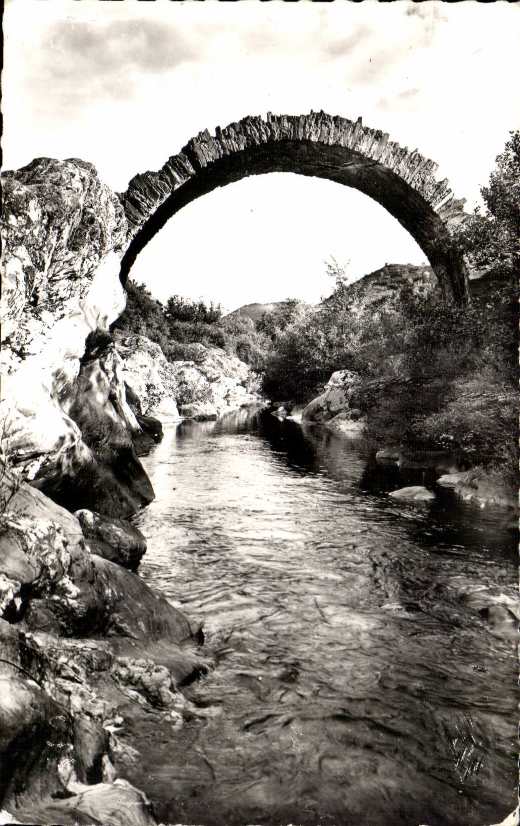 surroundings of St Jean of Gard CPA the bridge of the goats in Estrechure