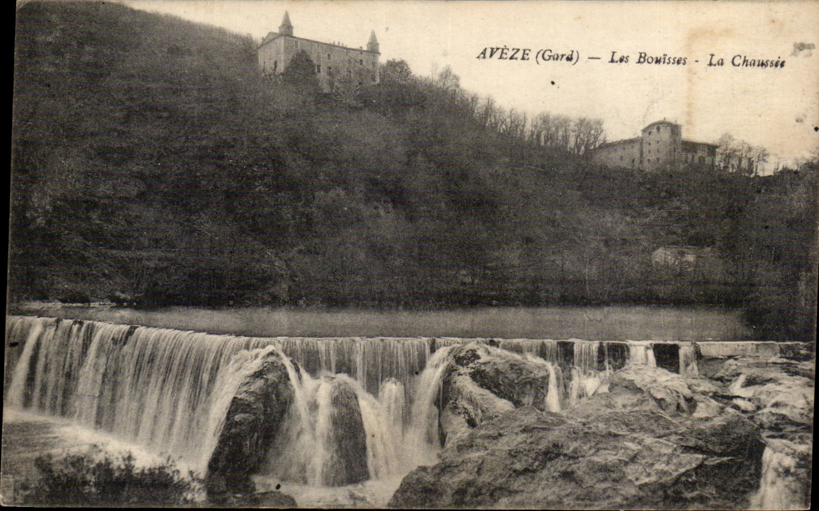 Aveze - die Fahrbahn - CPA