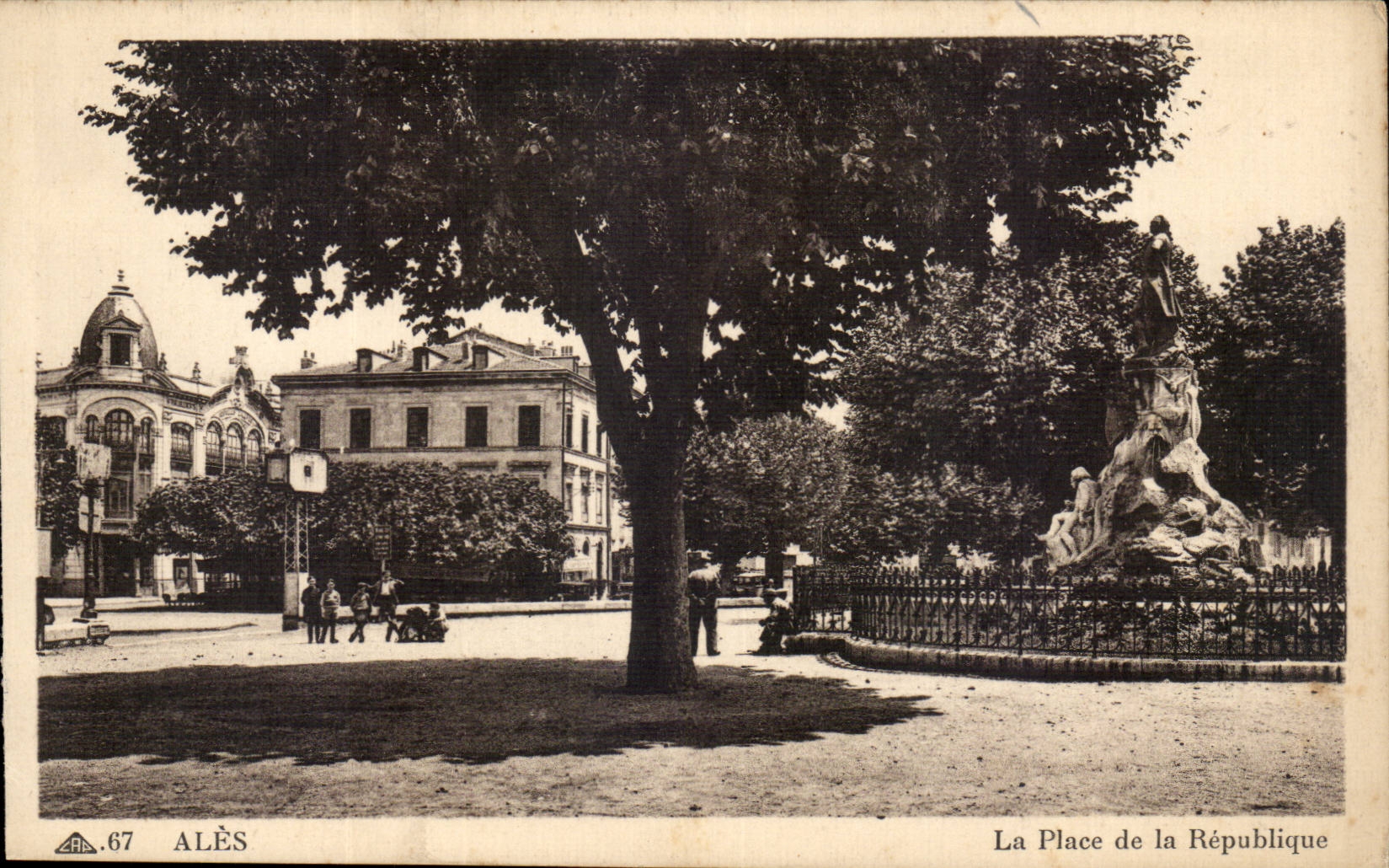 Ales - Place of the Republic - - CPA