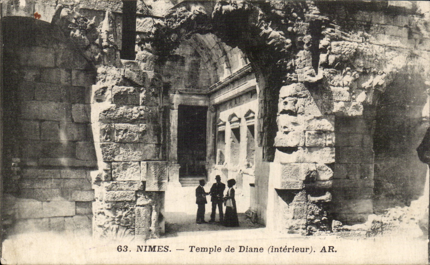 Tempel Nimes-CPA von Diane (Innen)