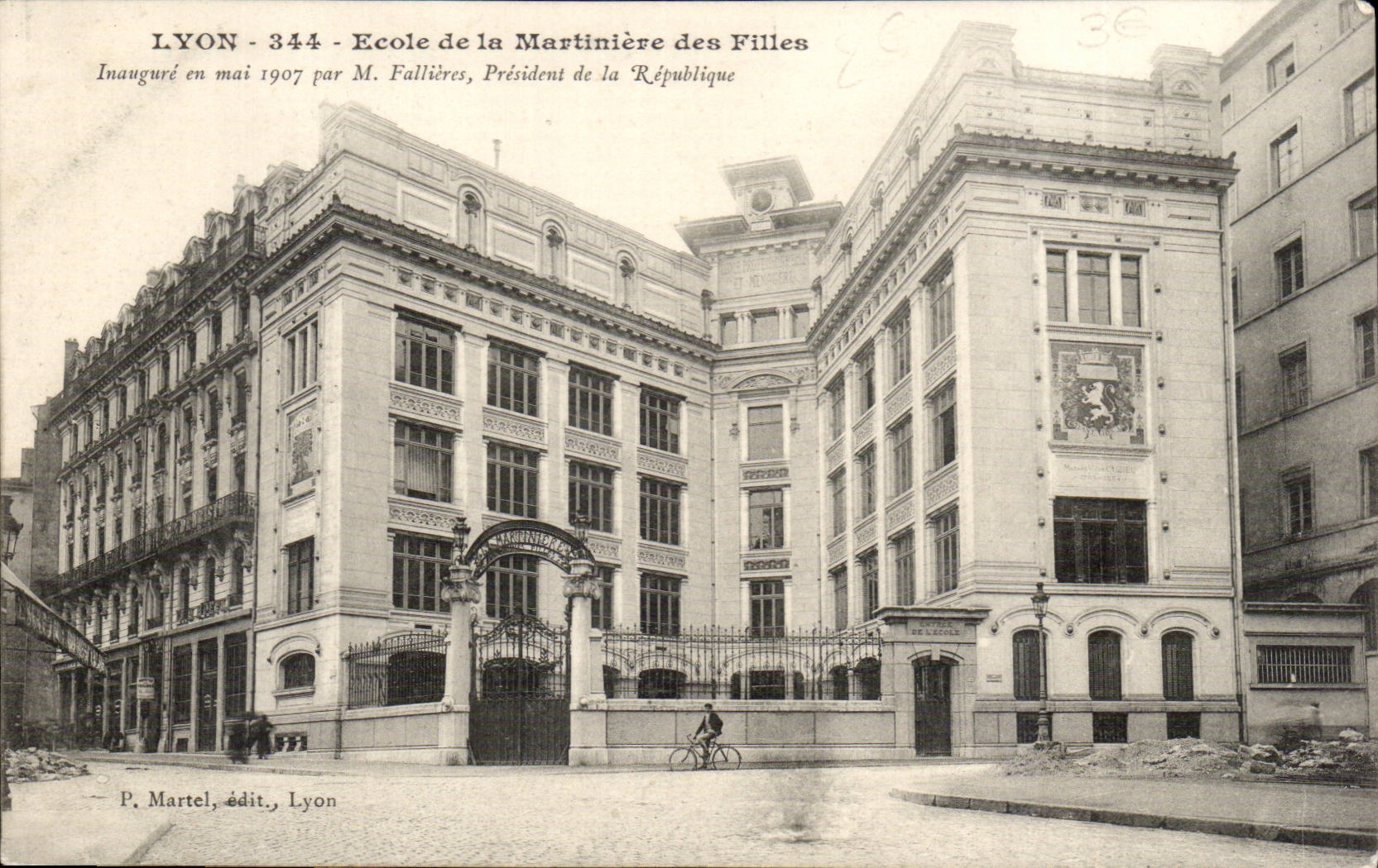 CPA Lyon School of the martiniere of the girls