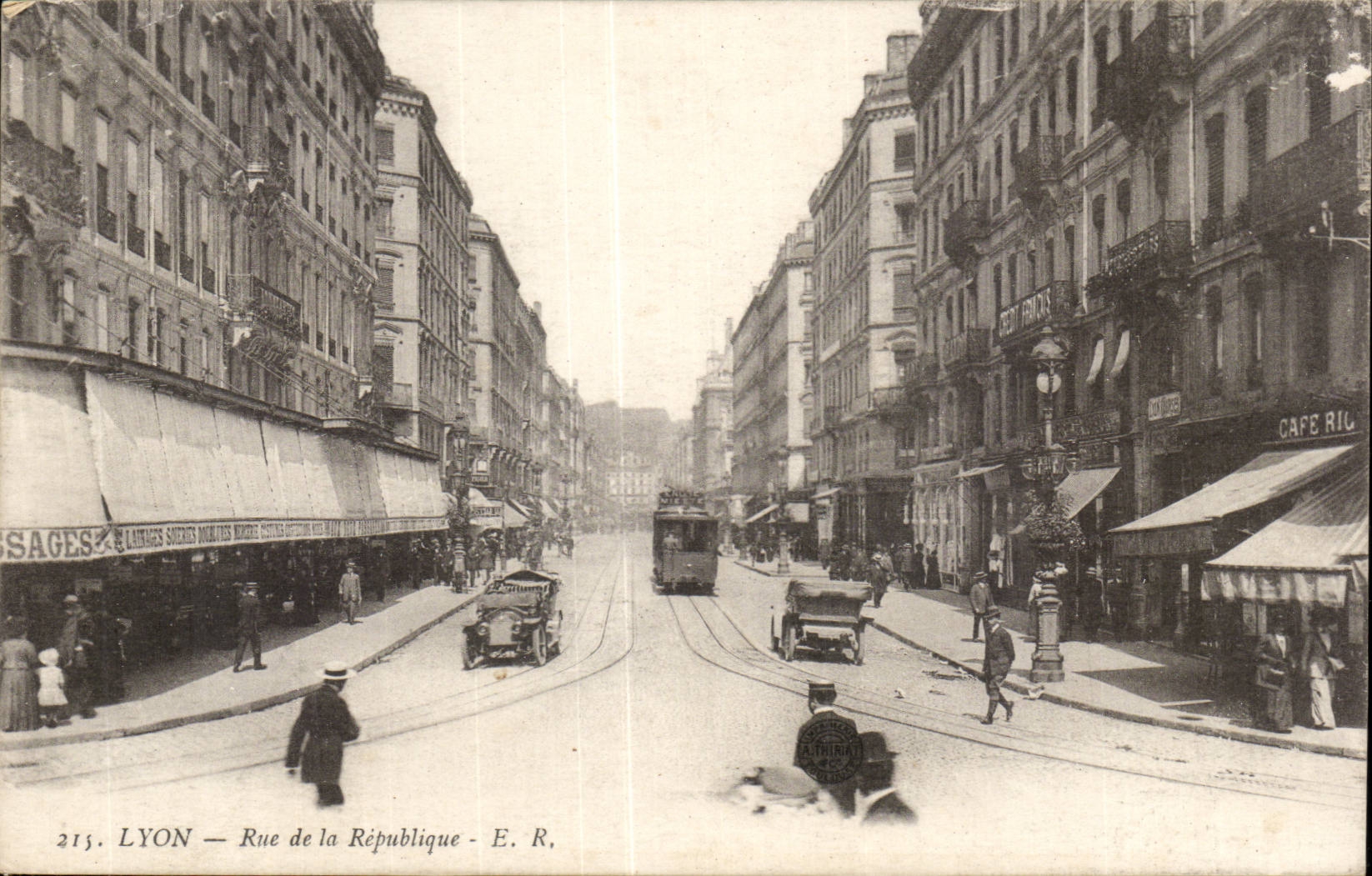 Lyon CPA Street of the Republic