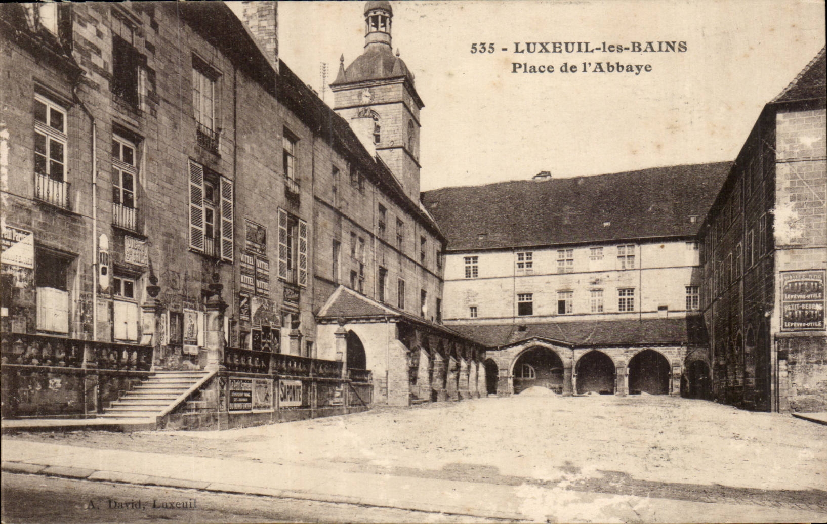 Luxeuil les Bains CPA Places abbey