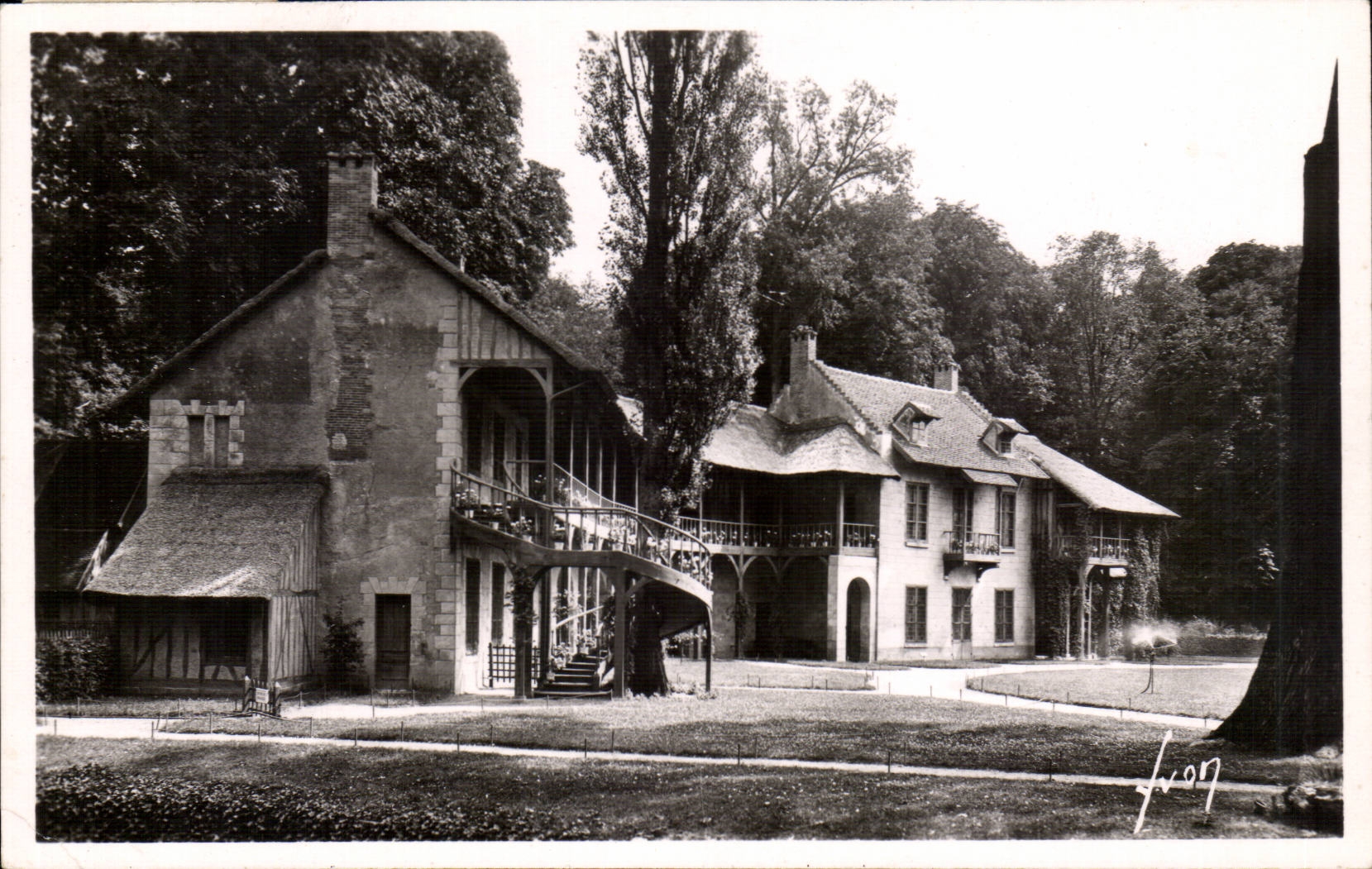 Versailles CPA Small Trianon House of the Queen