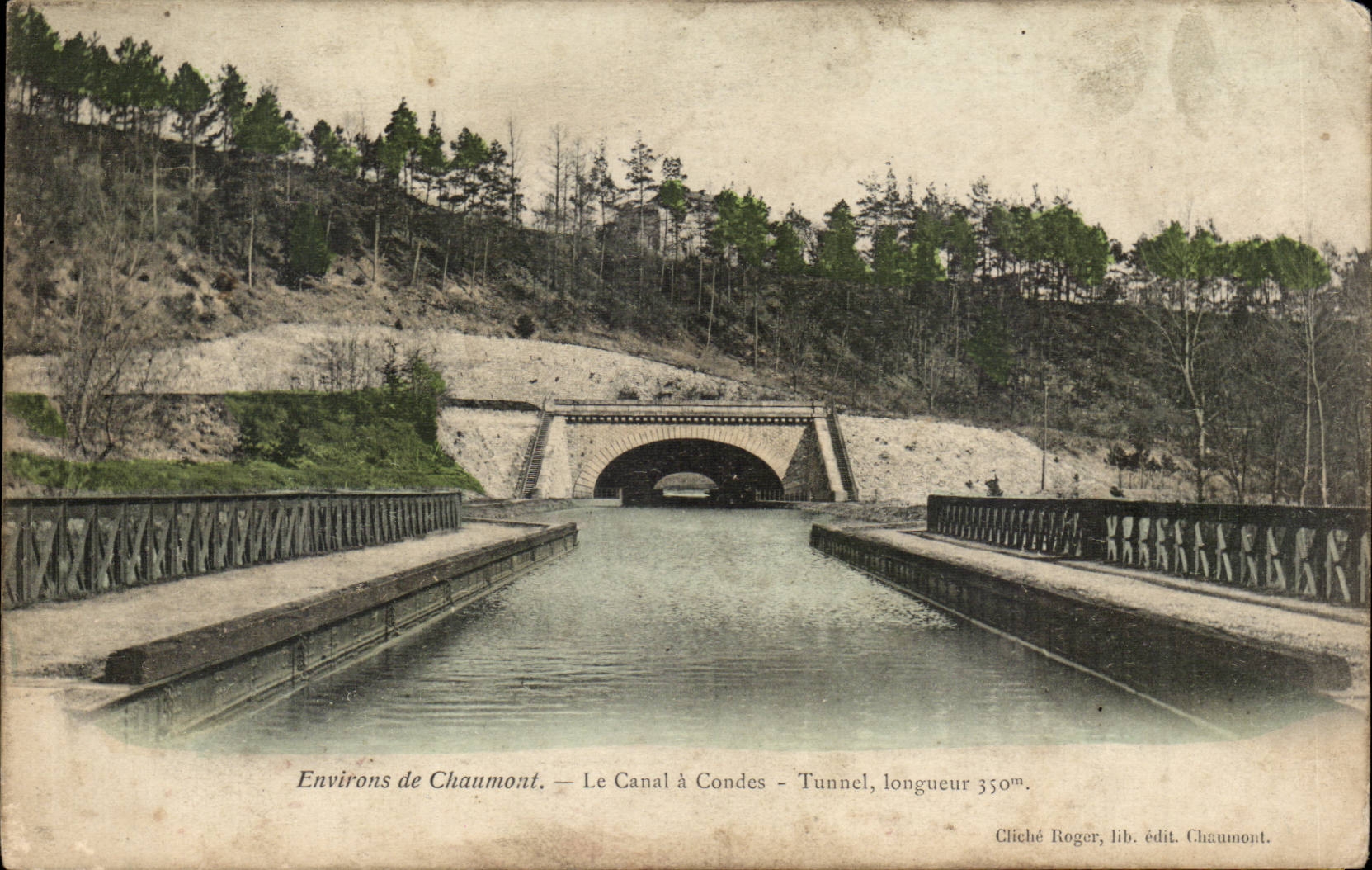 surroundings of Chaumont CPA the canal have Condes Tunnel