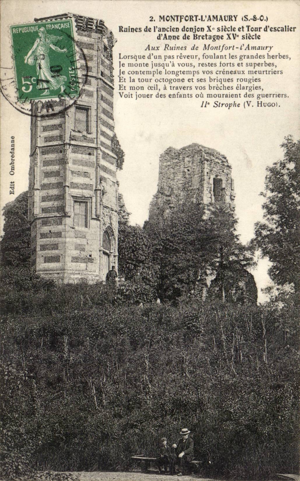 CPA Montfort the amaury Ruins of the old keep and turn of staircase of Anne of Brittany