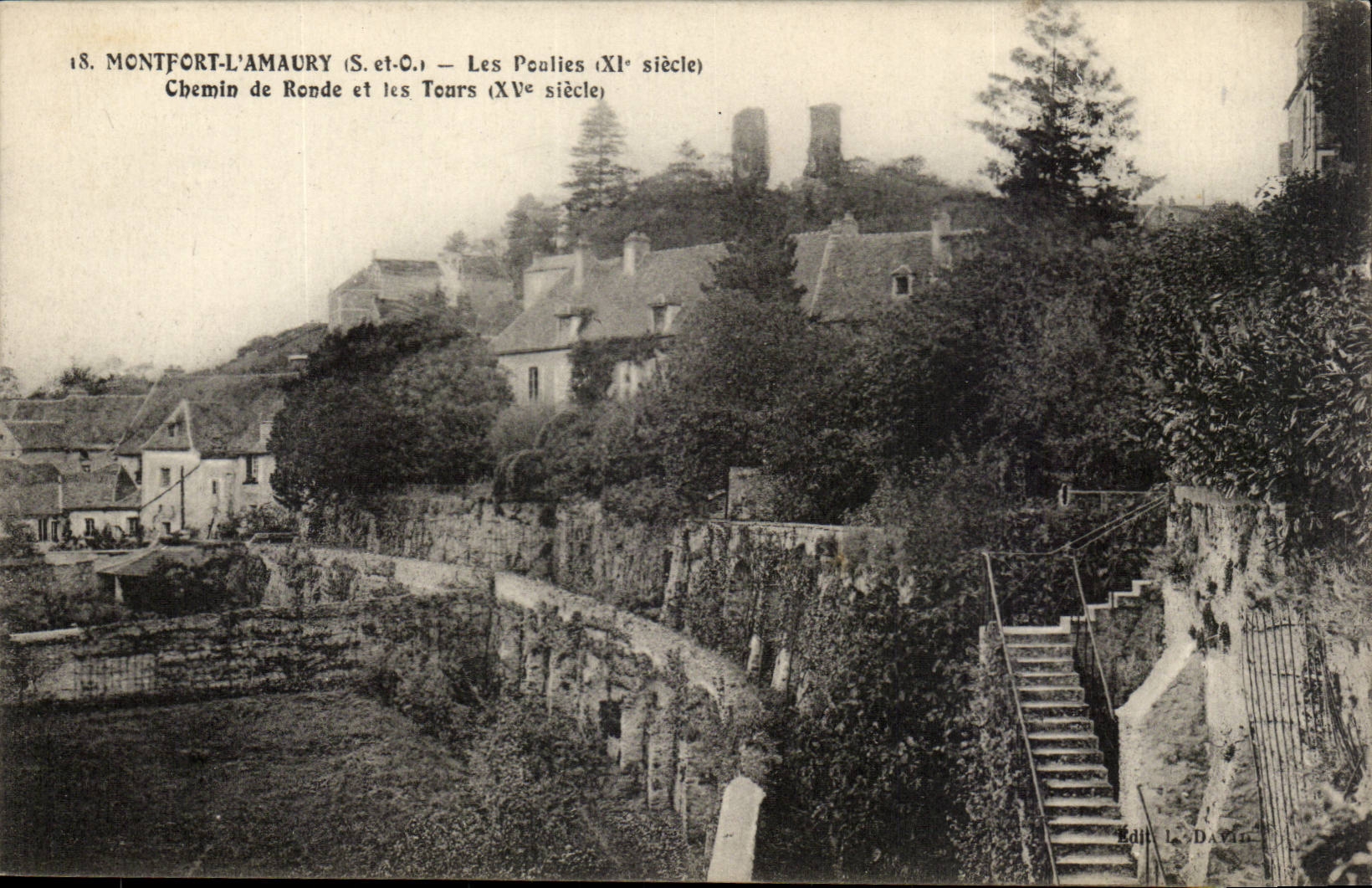 Montfort amaury CPA the pulleys Covered way and Tours