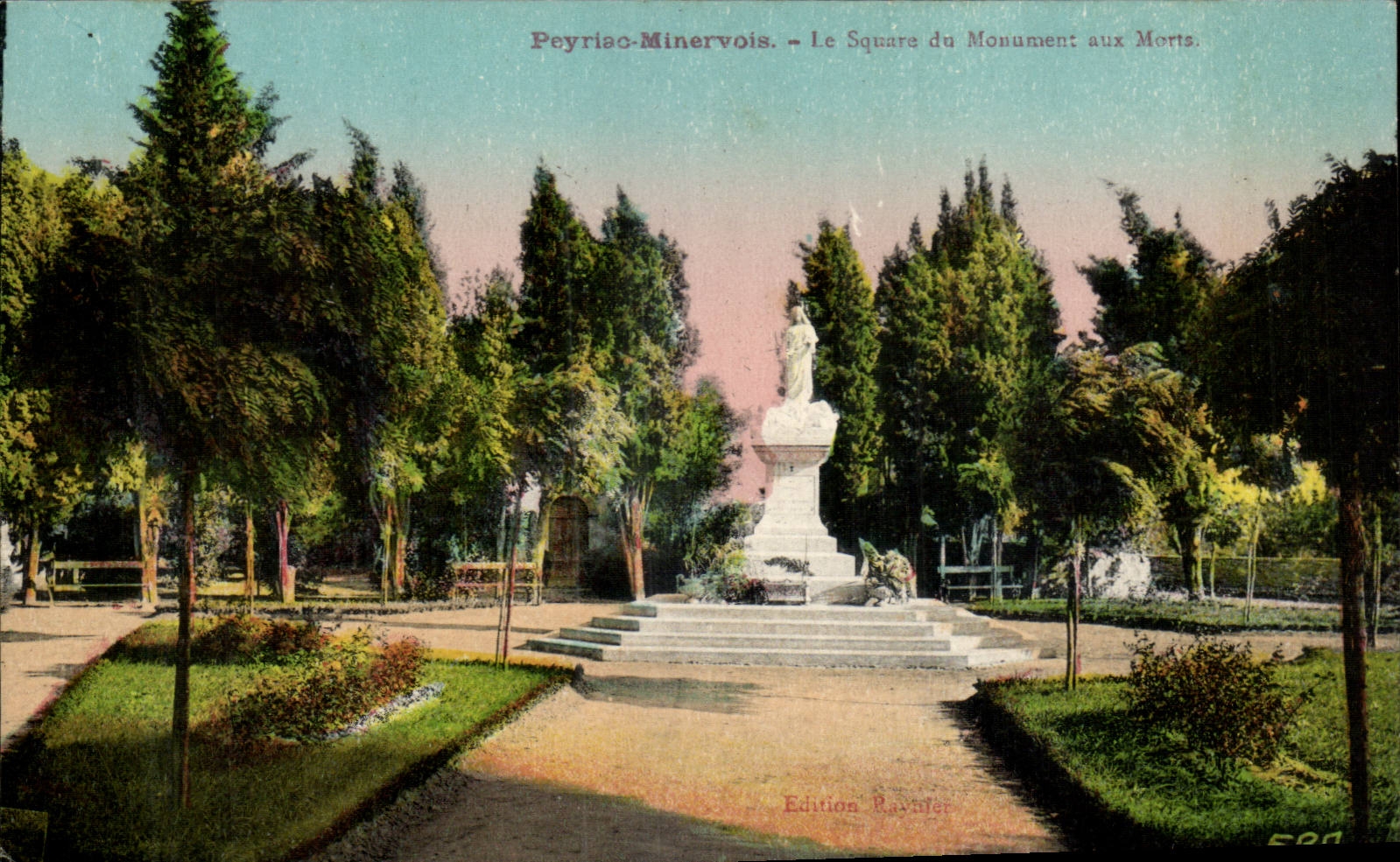 Periac Minervois - Le Square du Monument aux Morts -- CPA 