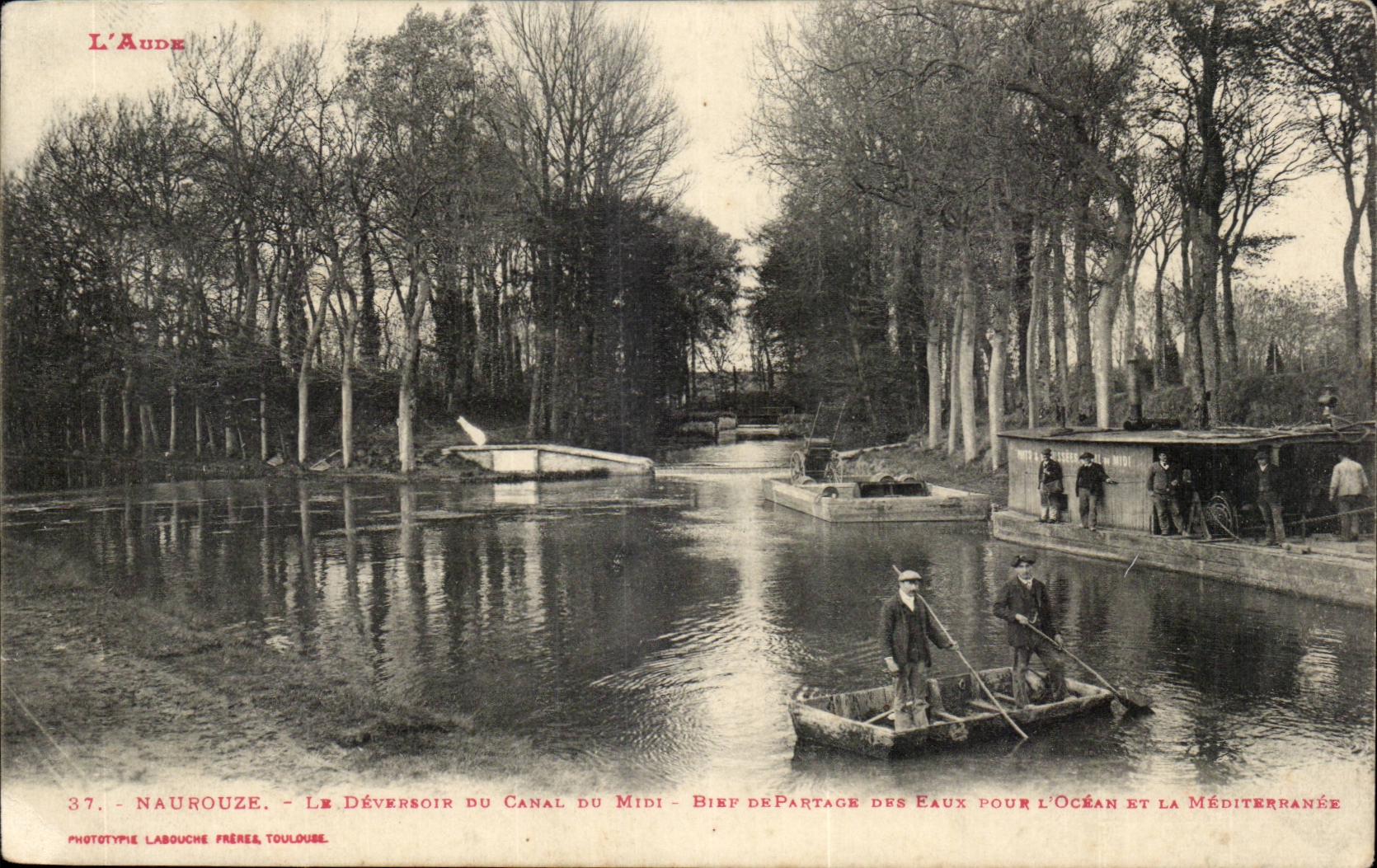 Naurouze - Le Deversoir du canal du Midi -- CPA