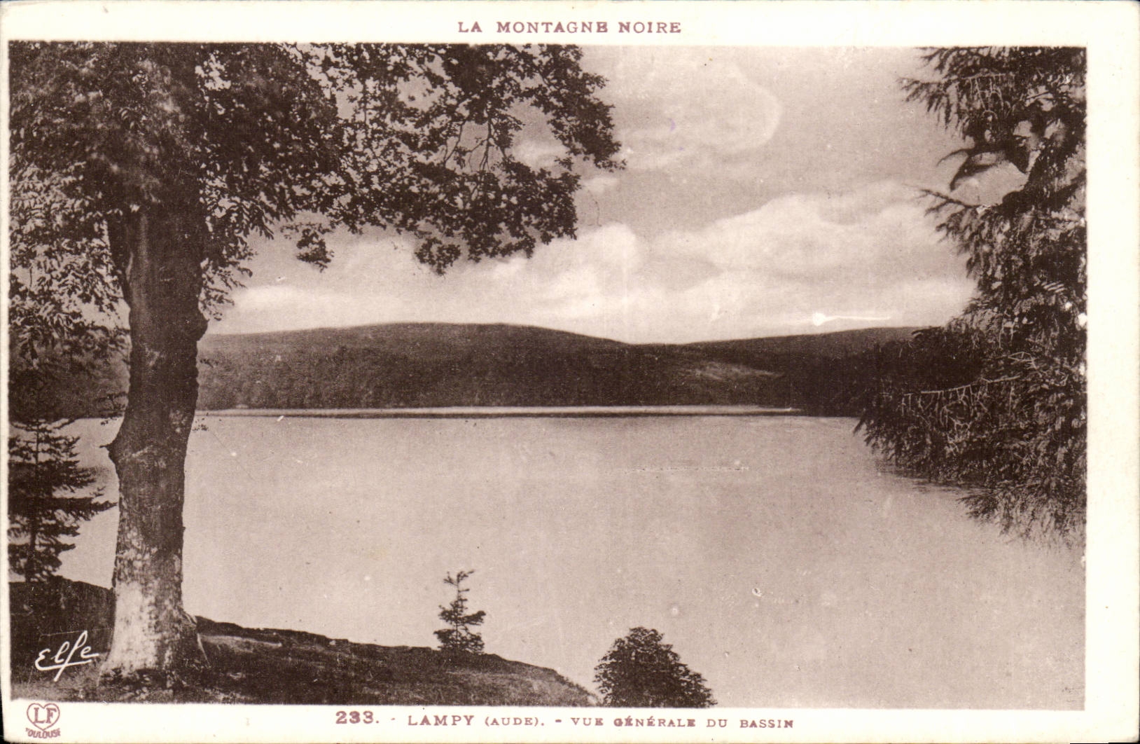 CPA Lampy Vue generale du bassin