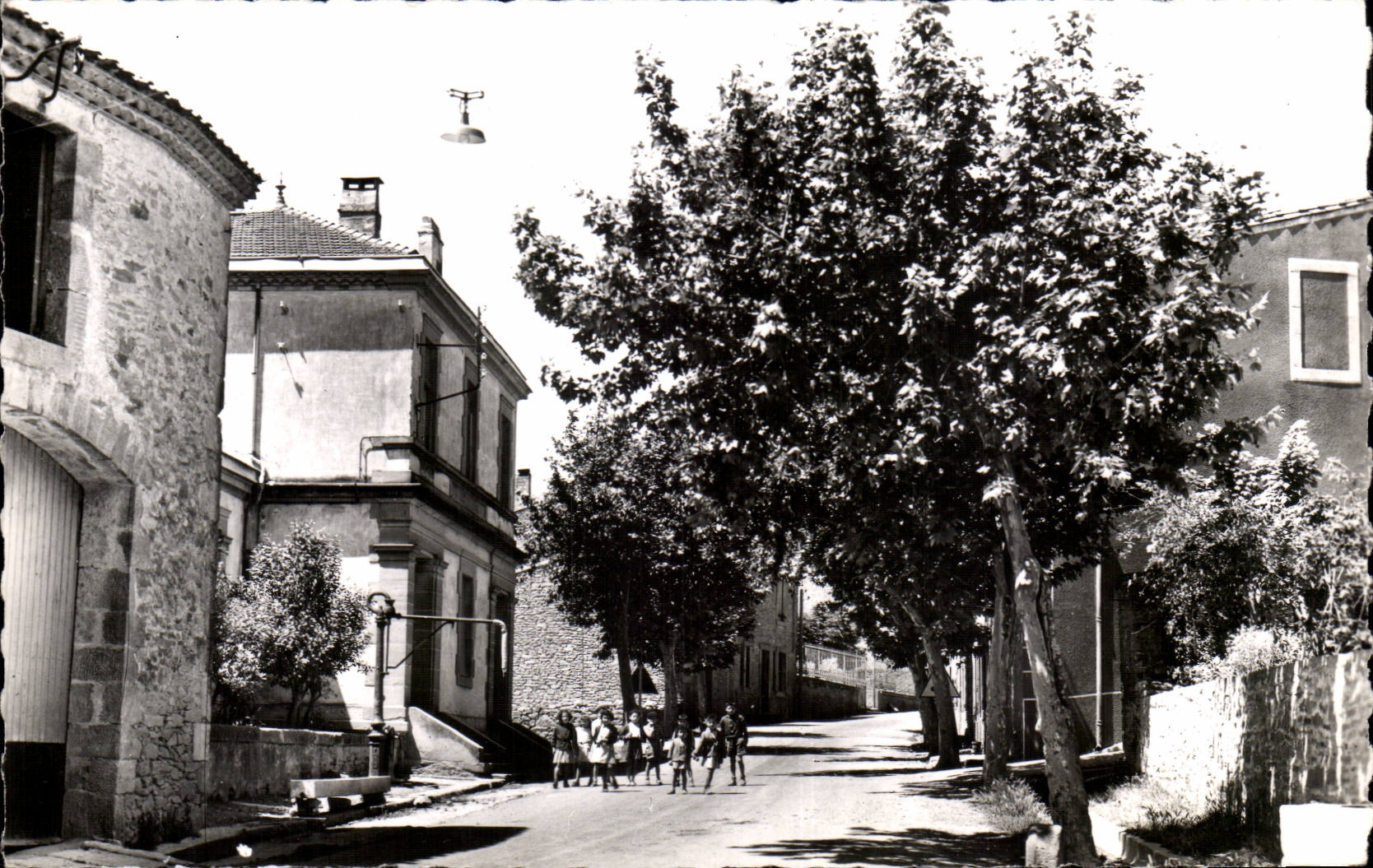 CPM Laure Minervois La sortie des ecoles
